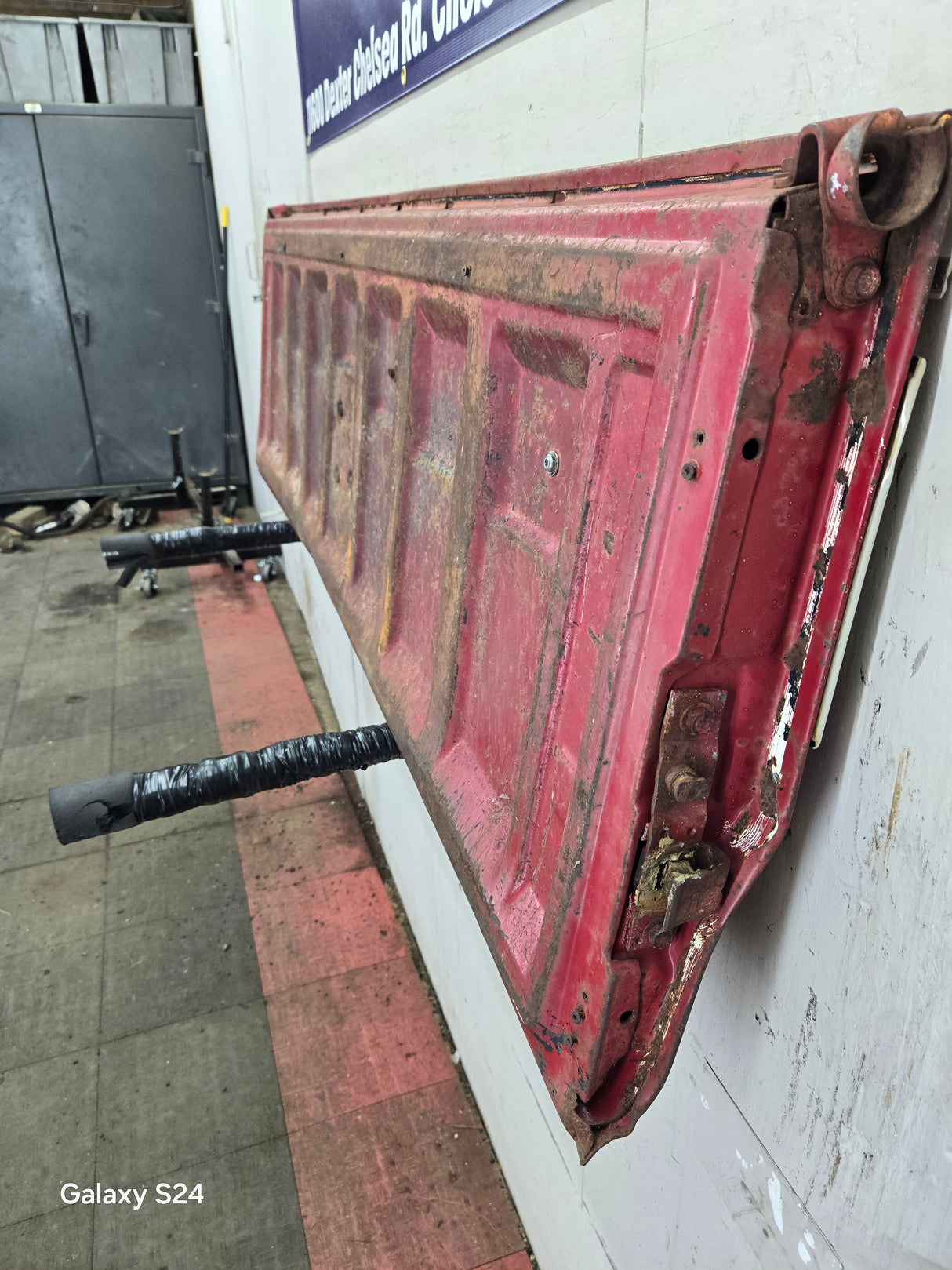 1973-1987 Chevrolet / GMC Square Body Tailgate C10 C15 C20 C25 C35 K10 K15 K20 K25 K35