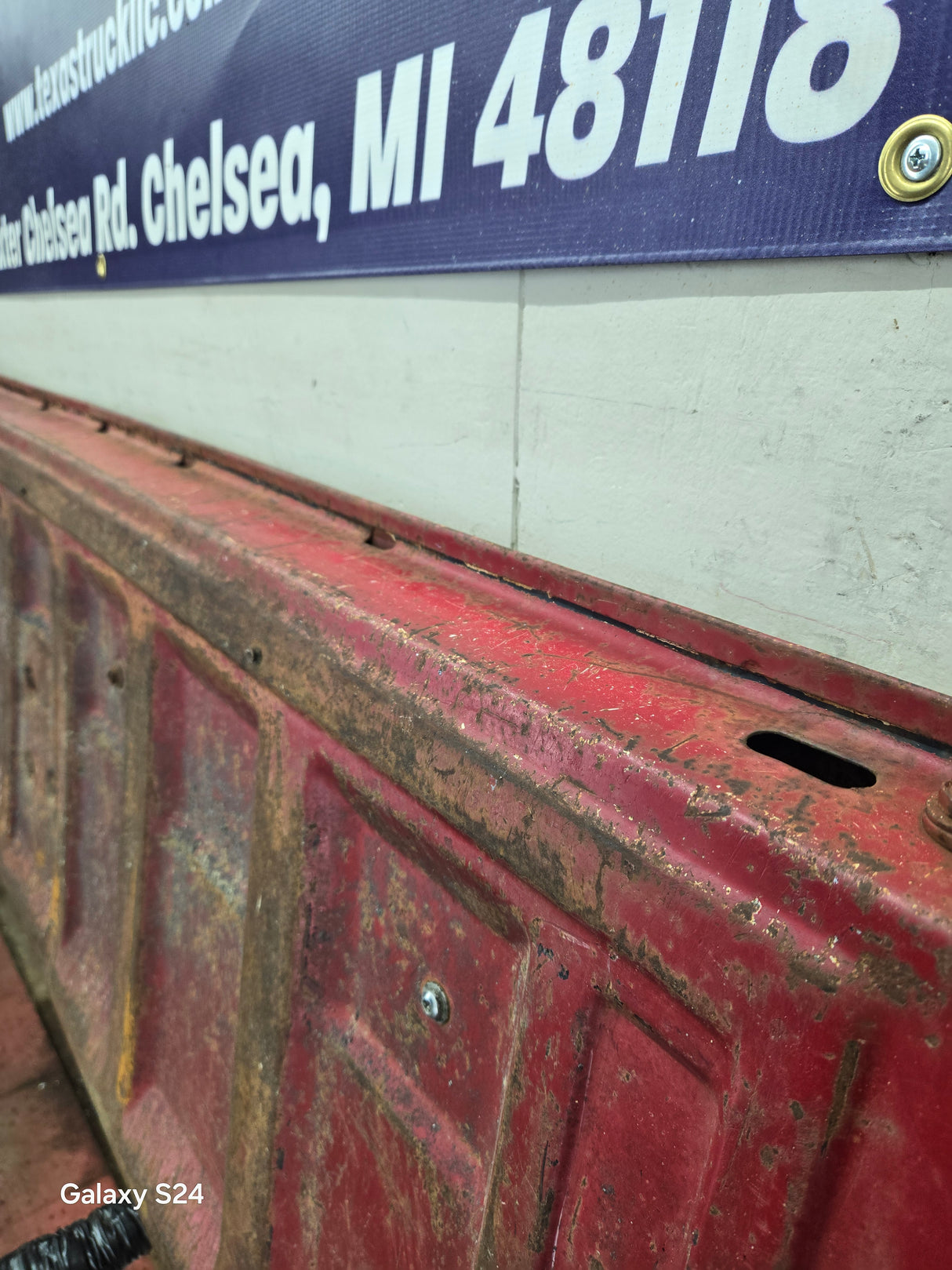 1973-1987 Chevrolet / GMC Square Body Tailgate C10 C15 C20 C25 C35 K10 K15 K20 K25 K35