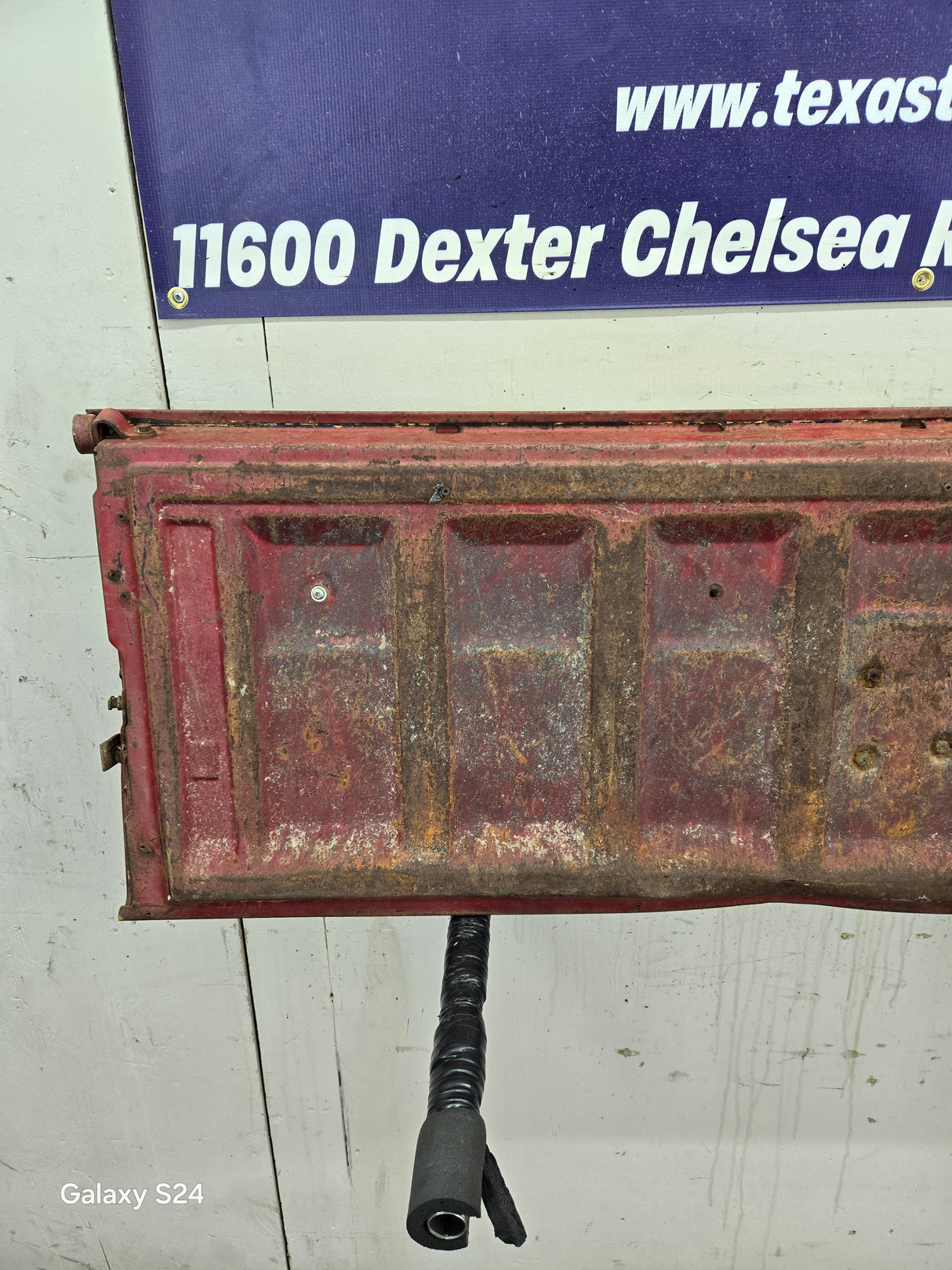 1973-1987 Chevrolet / GMC Square Body Tailgate C10 C15 C20 C25 C35 K10 K15 K20 K25 K35