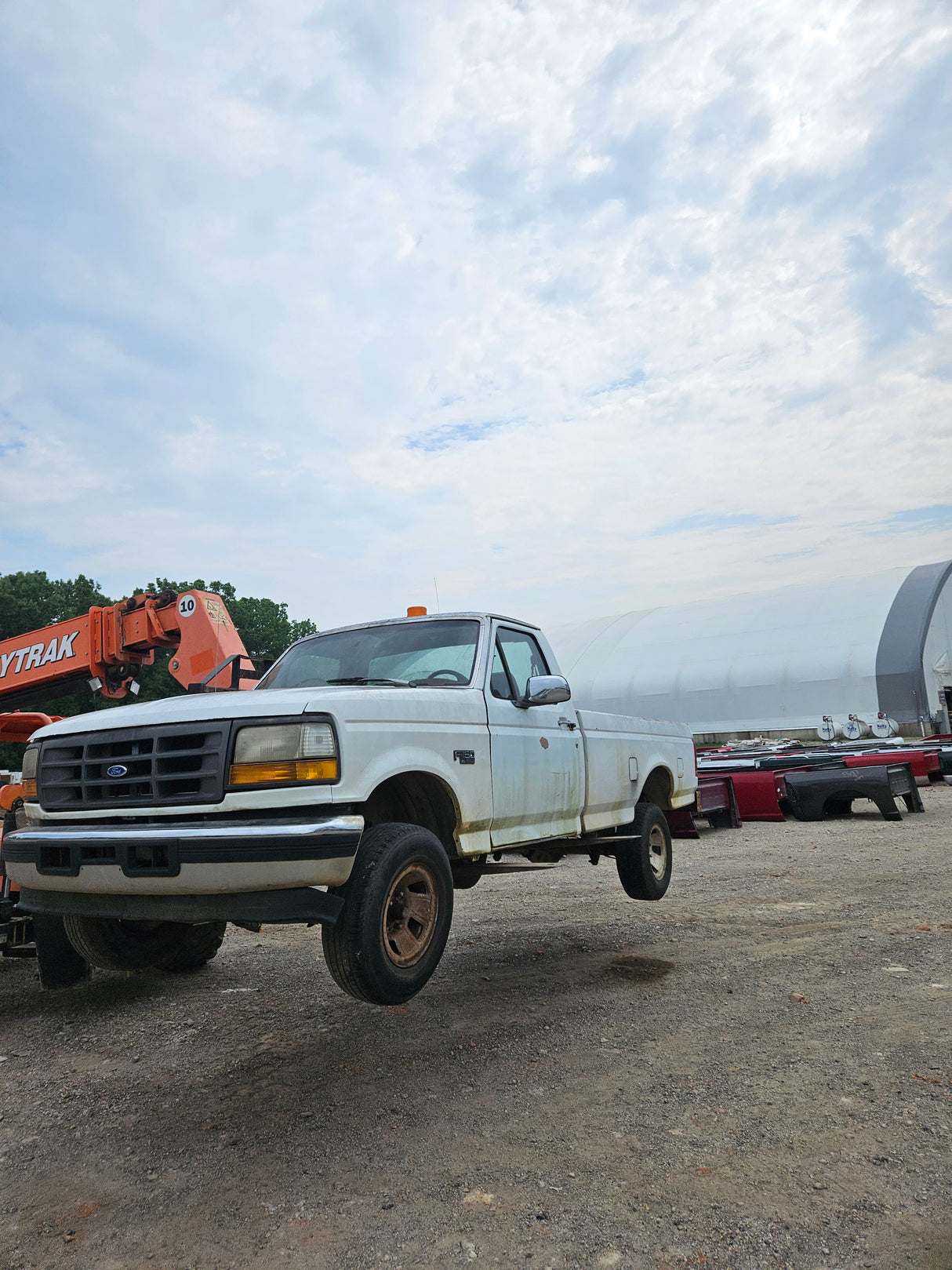 1993 Ford F150 Regular Cab 8' Long Bed OBS - FULL PART OUT