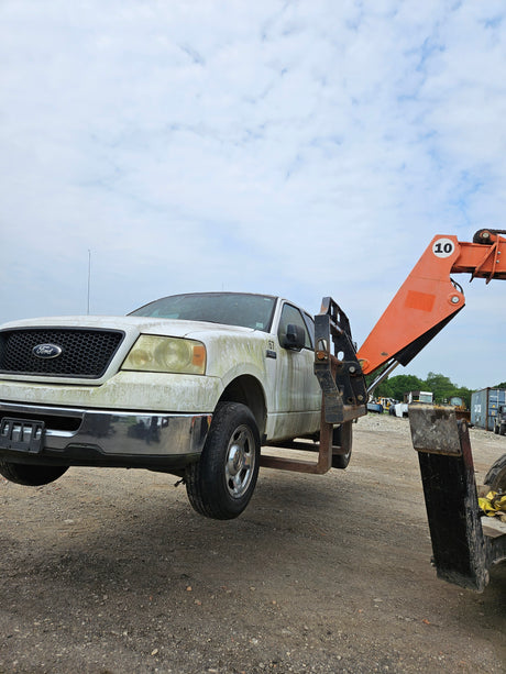 2006 Ford F-150 Extended Cab 6.5' Short Bed 2x4 4 Door  - FULL PART OUT