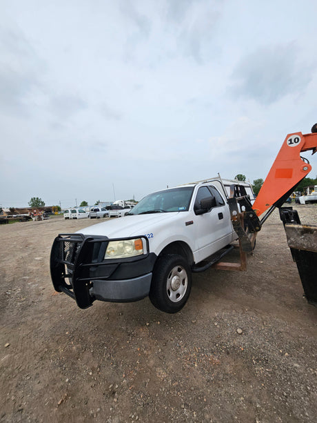 2007 Ford F-150 Extended Cab/Plus Cab 8' Long Bed 4 Door  - FULL PART OUT