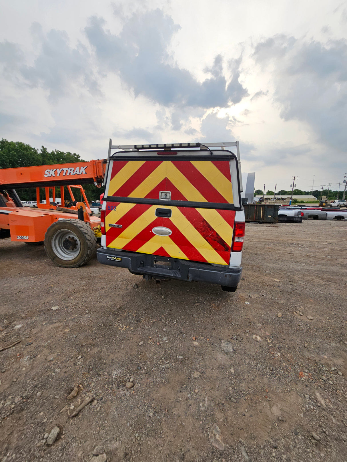 2007 Ford F-150 Extended Cab/Plus Cab 8' Long Bed 4 Door  - FULL PART OUT