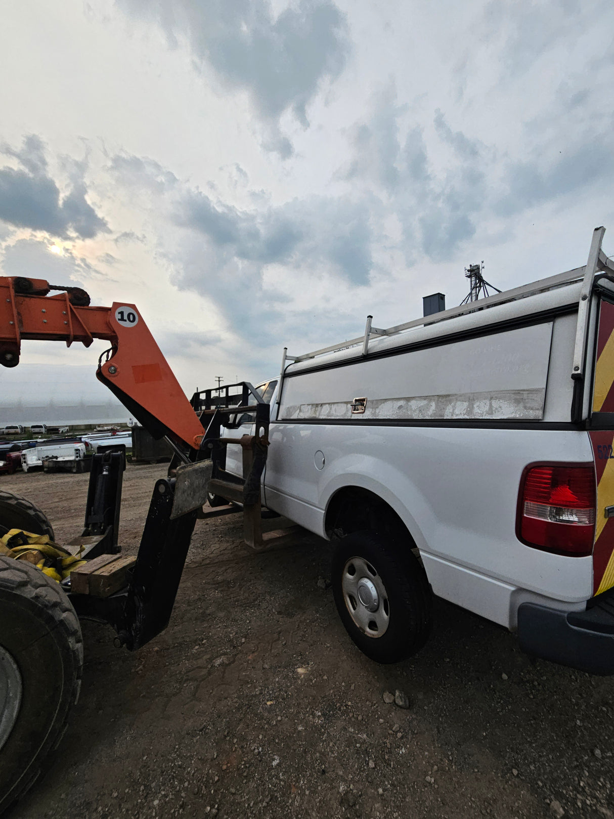 2007 Ford F-150 Extended Cab/Plus Cab 8' Long Bed 4 Door  - FULL PART OUT