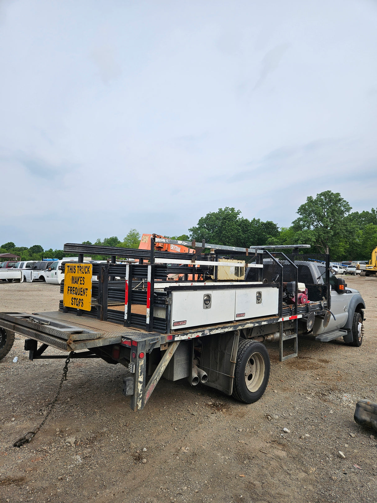 2012 Ford F-450 Super Duty Regular Cab Cab and Chassis 6.7L Power Stroke 2x4 Dual Rear Wheel - FULL PART OUT