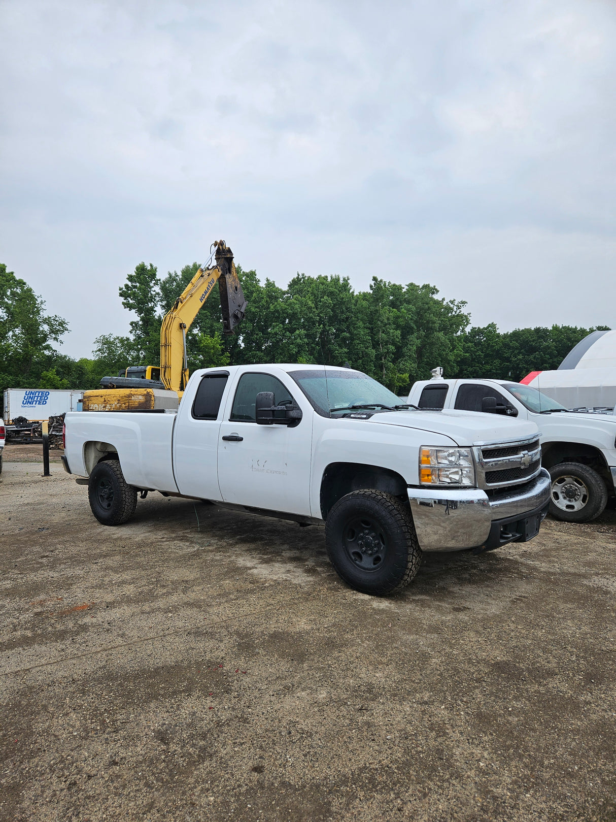 2008 Chevrolet Silverado 2500HD Extended Cab Long Bed 8' - FULL PART OUT