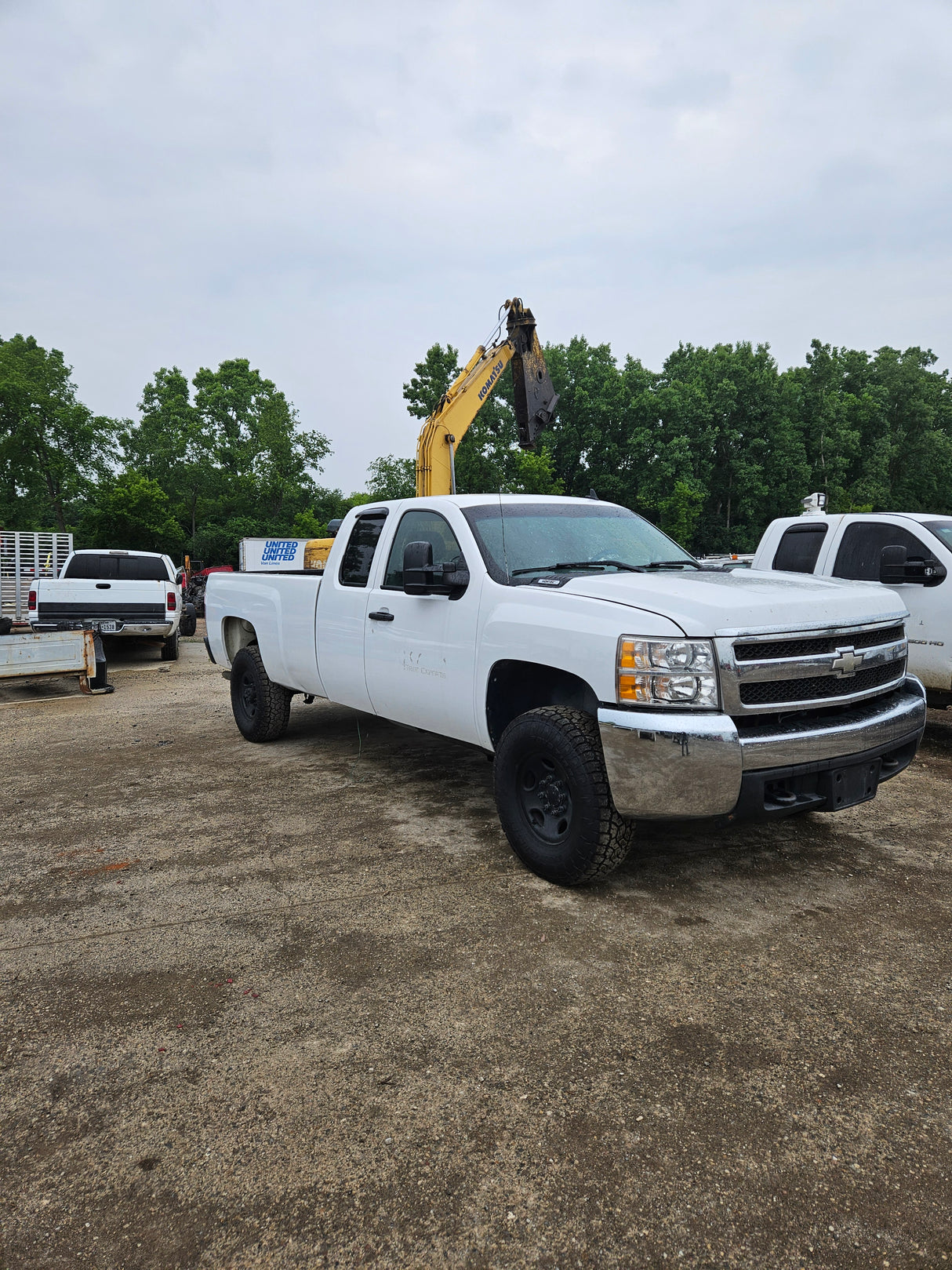 2008 Chevrolet Silverado 2500HD Extended Cab Long Bed 8' - FULL PART OUT