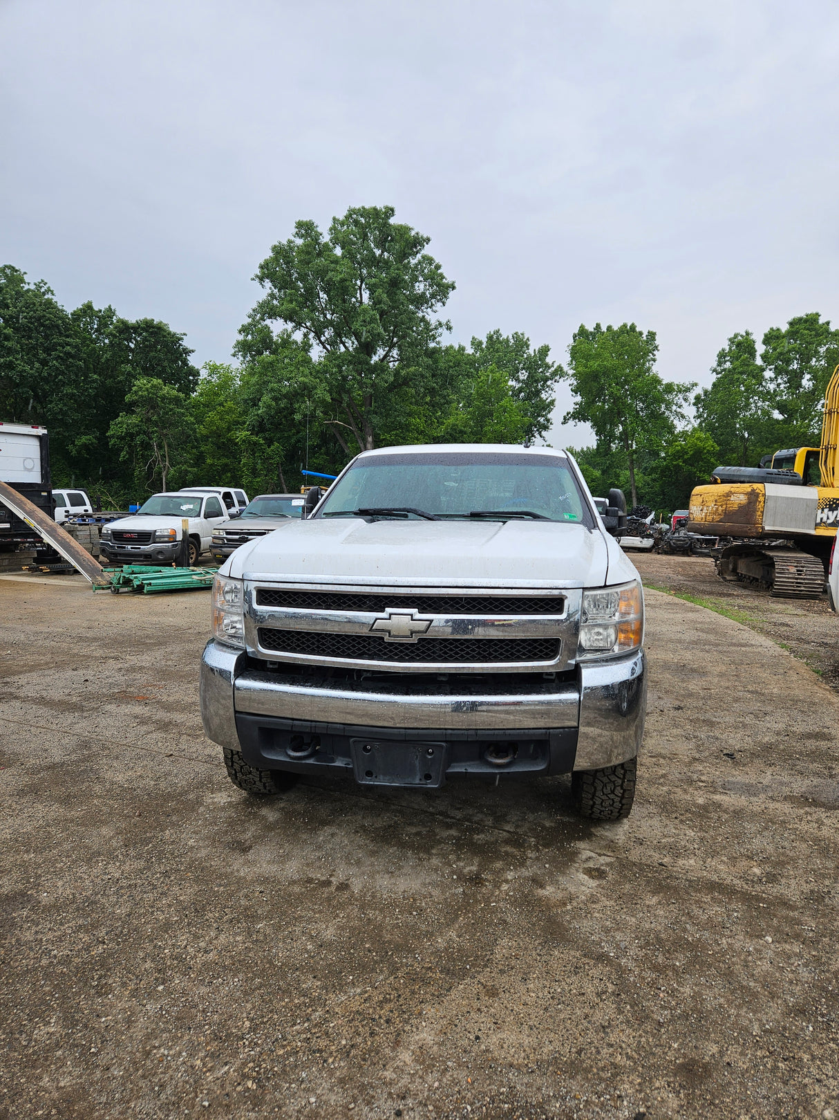 2008 Chevrolet Silverado 2500HD Extended Cab Long Bed 8' - FULL PART OUT