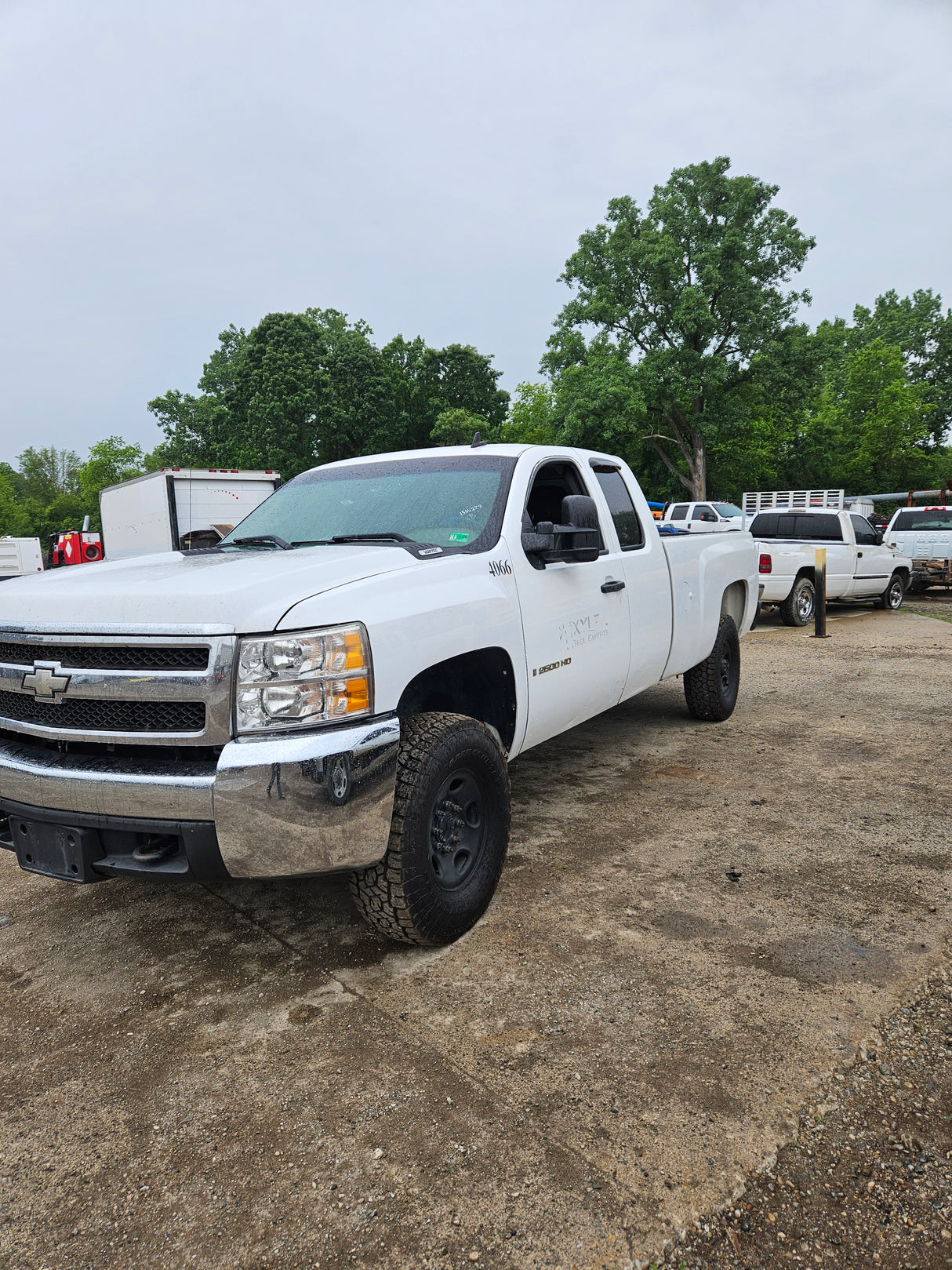 2008 Chevrolet Silverado 2500HD Extended Cab Long Bed 8' - FULL PART OUT