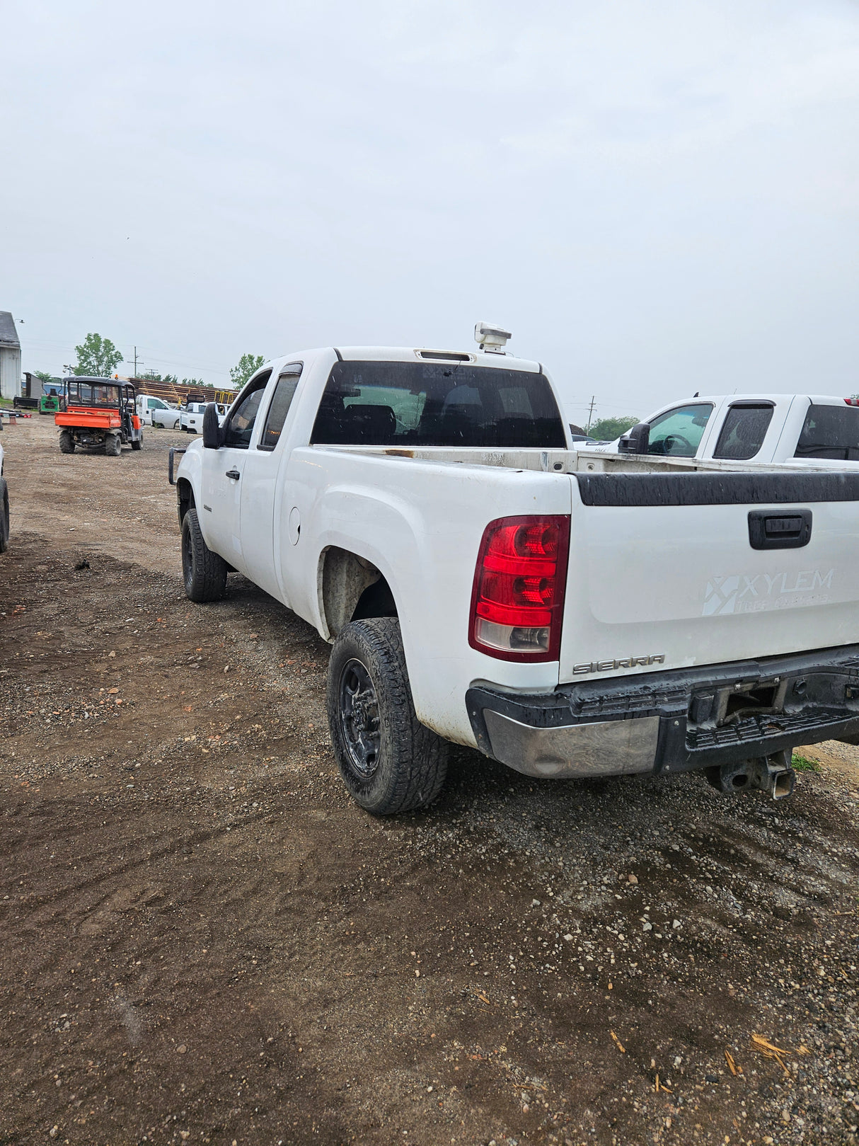 2011 GMC Sierra 2500HD 4x4 Extended Cab Long Bed 8' - FULL PART OUT