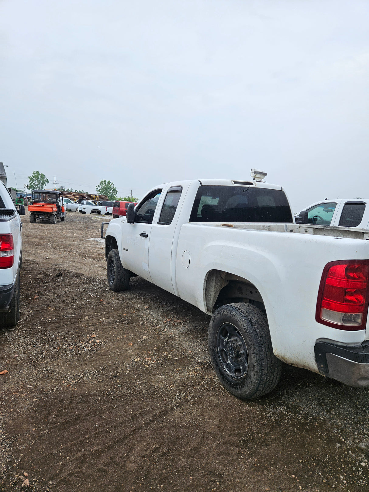 2011 GMC Sierra 2500HD 4x4 Extended Cab Long Bed 8' - FULL PART OUT