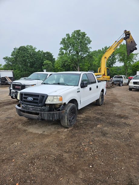 2008 Ford F-150 Crew Cab 5.5' Short Bed 4x4 4 Door  - FULL PART OUT