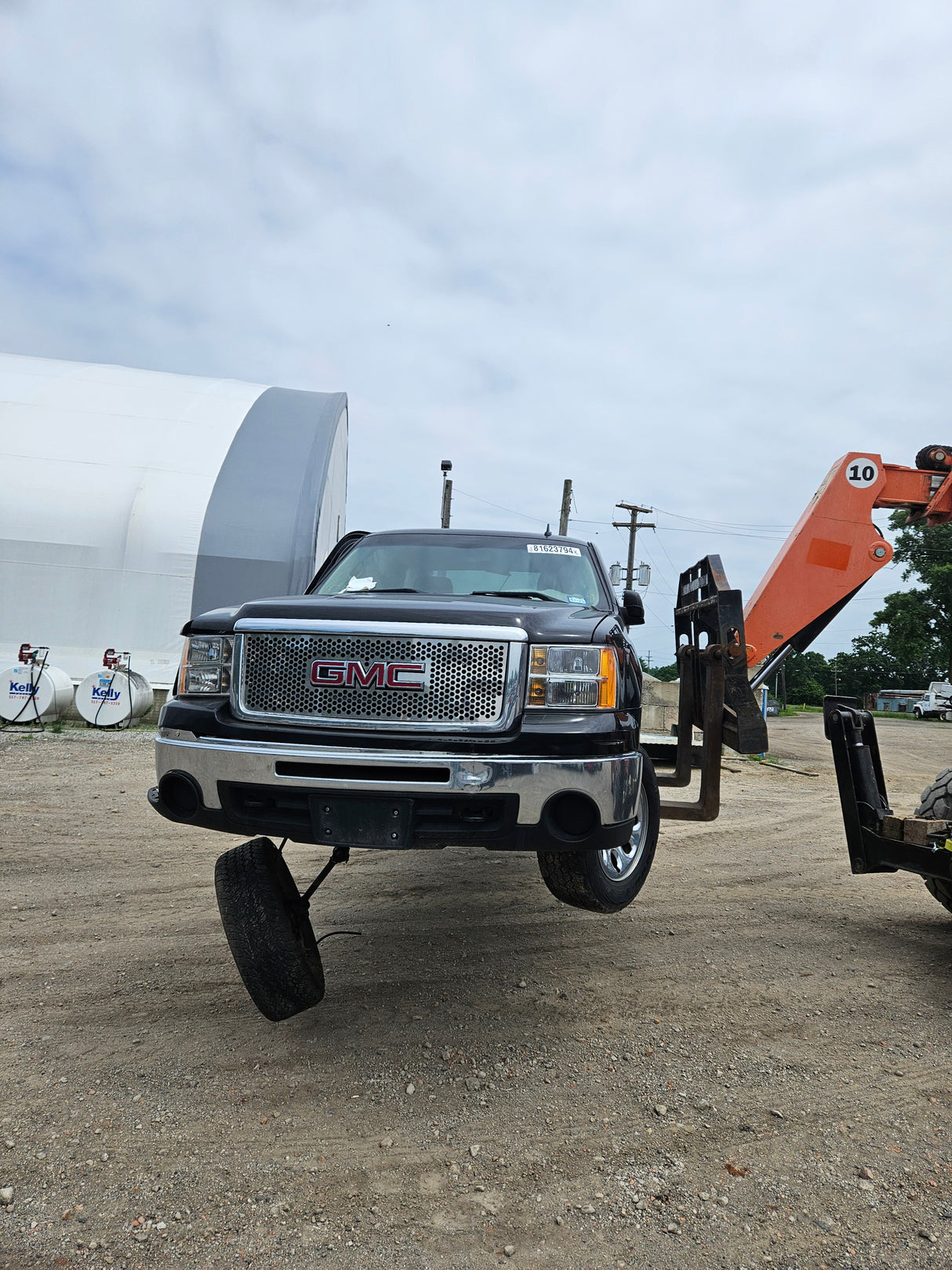 2011 GMC Sierra Extended Cab Short Bed 1500 - FULL PART OUT