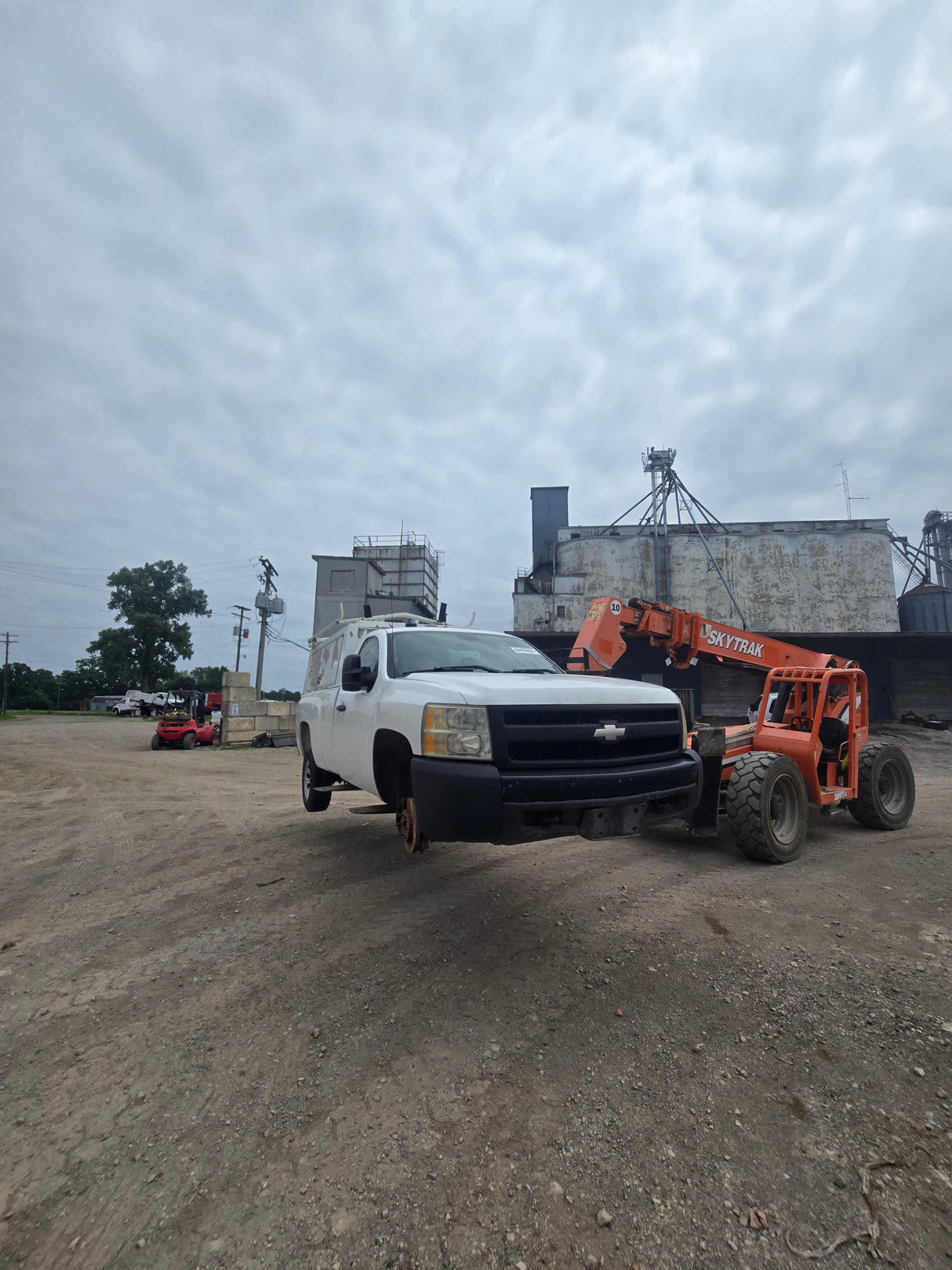 2008 Chevrolet Silverado 1500 Regular Cab 8' Long Bed 2wd - FULL PART OUT