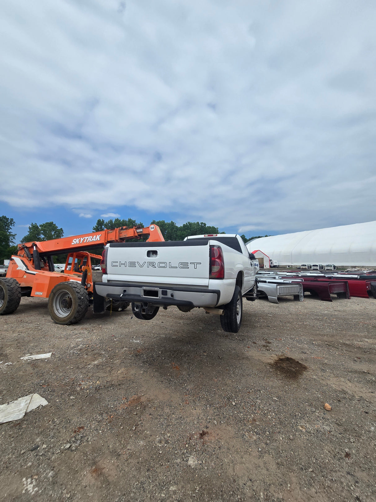 2007 Chevrolet Silverado 1500 Classic Cat Eye Regular Cab 8' Long Bed - FULL PART OUT