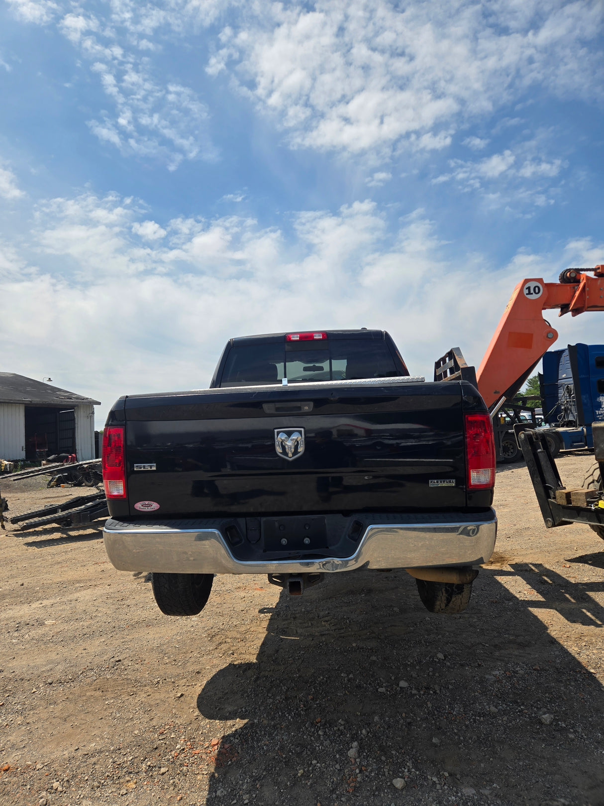 2012 Dodge Ram 1500 Crew Cab Short Bed 4th gen - FULL PART OUT