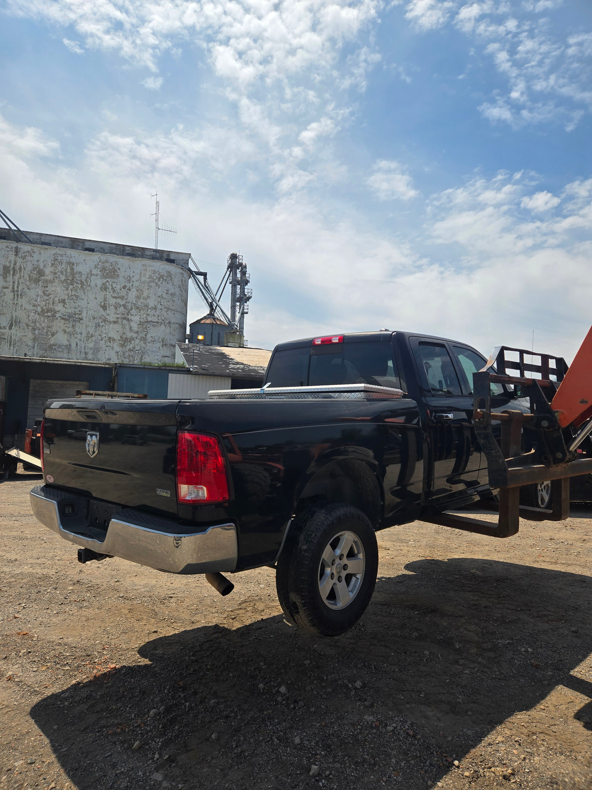 2012 Dodge Ram 1500 Crew Cab Short Bed 4th gen - FULL PART OUT