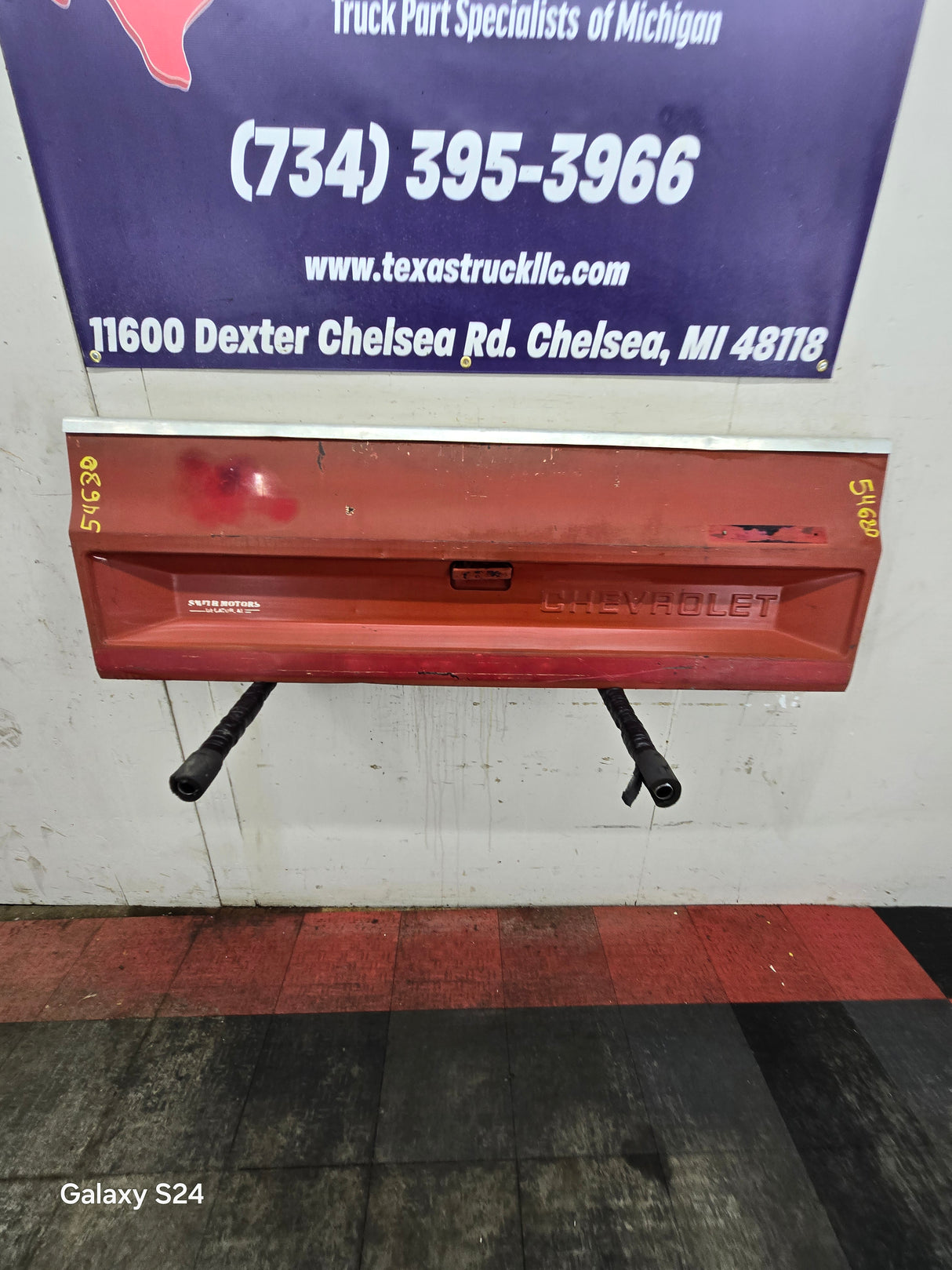 1973-1987 Chevrolet / GMC Square Body Tailgate C10 C15 C20 C25 C35 K10 K15 K20 K25 K35