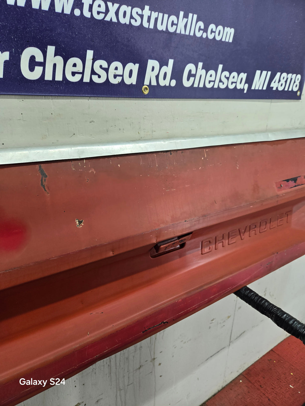 1973-1987 Chevrolet / GMC Square Body Tailgate C10 C15 C20 C25 C35 K10 K15 K20 K25 K35