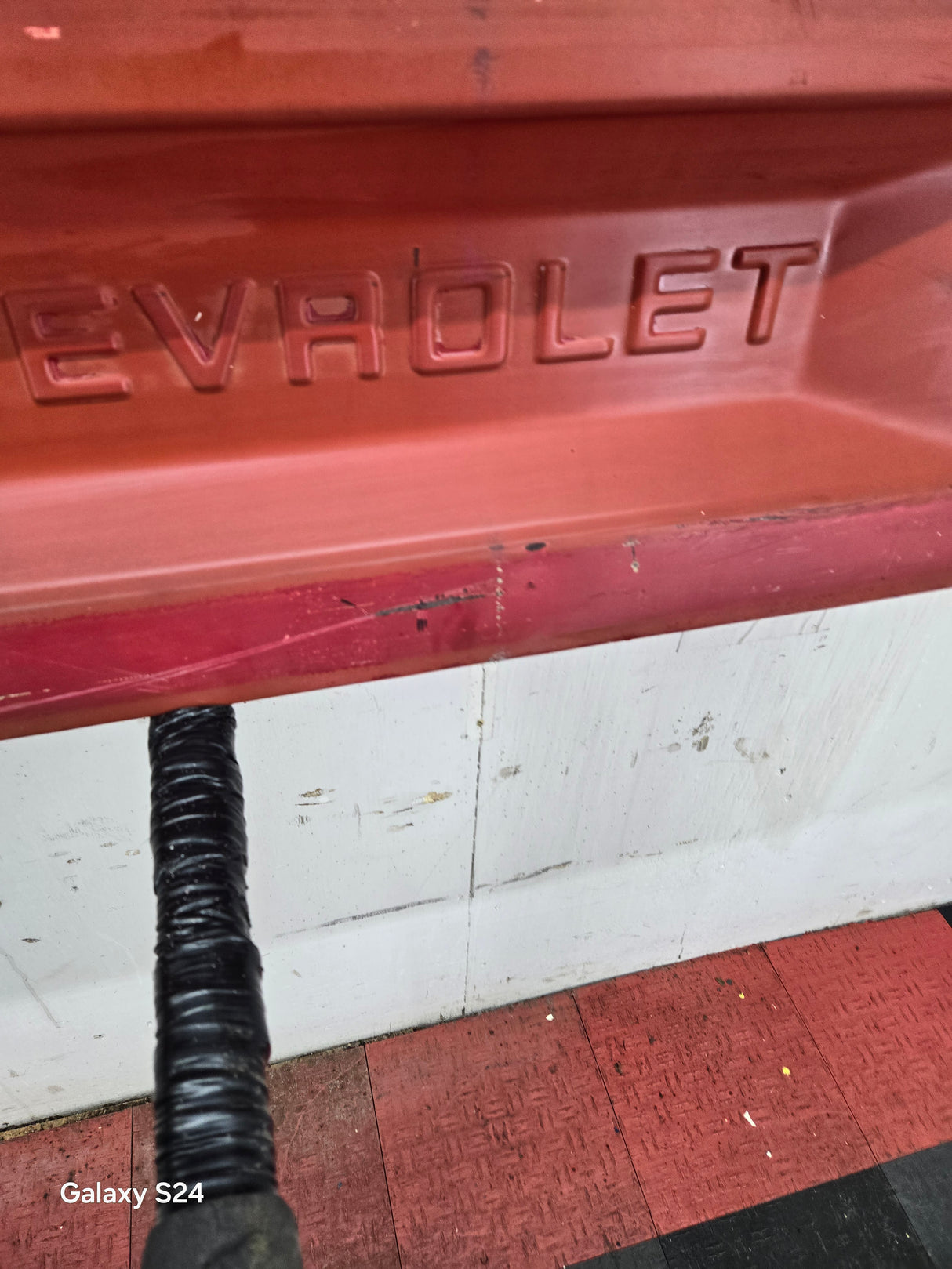 1973-1987 Chevrolet / GMC Square Body Tailgate C10 C15 C20 C25 C35 K10 K15 K20 K25 K35