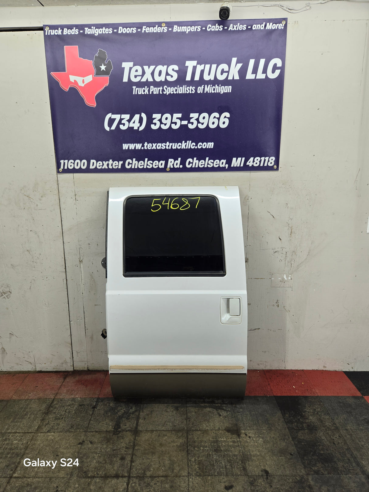 2012-2016 Ford Super Duty Driver Side Rear Door LH Crew Cab F250 F350 F450 F550