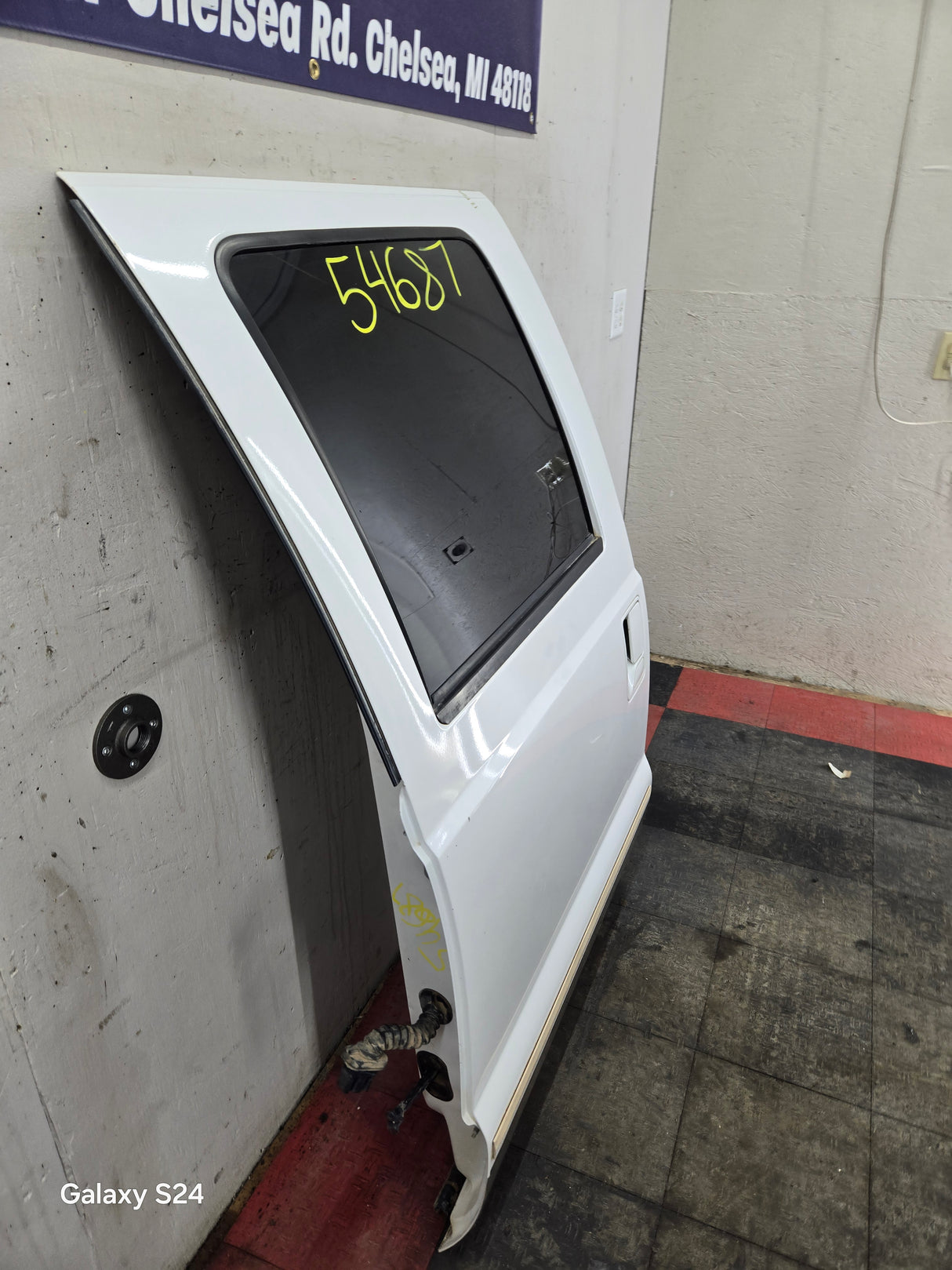 2012-2016 Ford Super Duty Driver Side Rear Door LH Crew Cab F250 F350 F450 F550