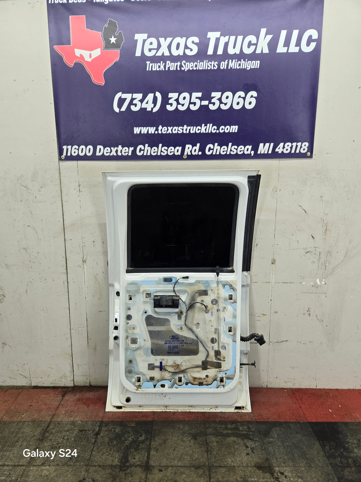 2012-2016 Ford Super Duty Driver Side Rear Door LH Crew Cab F250 F350 F450 F550