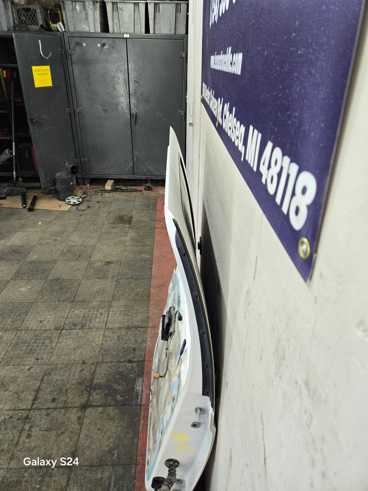 2012-2016 Ford Super Duty Driver Side Rear Door LH Crew Cab F250 F350 F450 F550