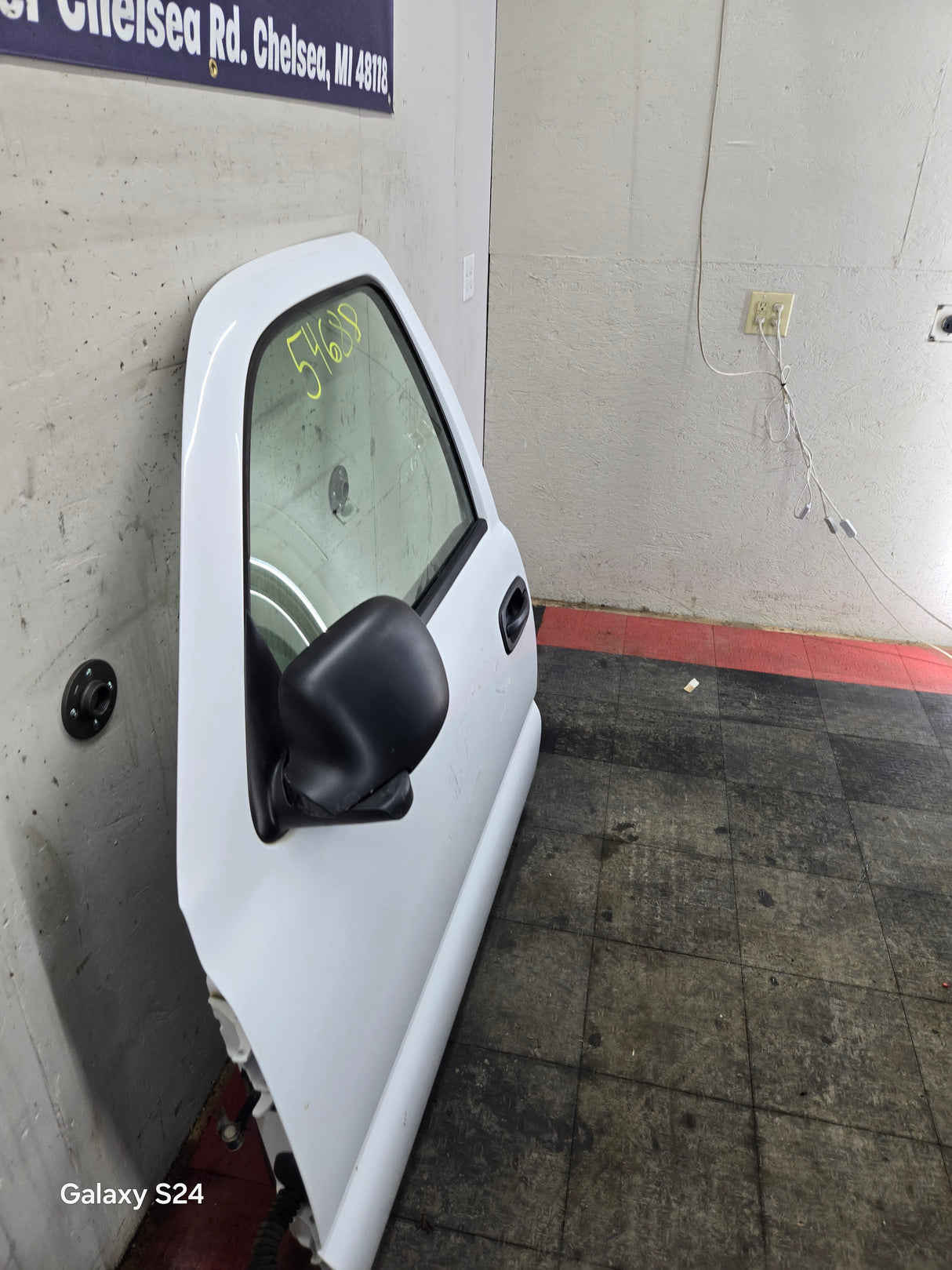 1999-2006 Chevrolet Silverado / GMC Sierra 1500 2500 3500 HD Front Driver Side Door LH