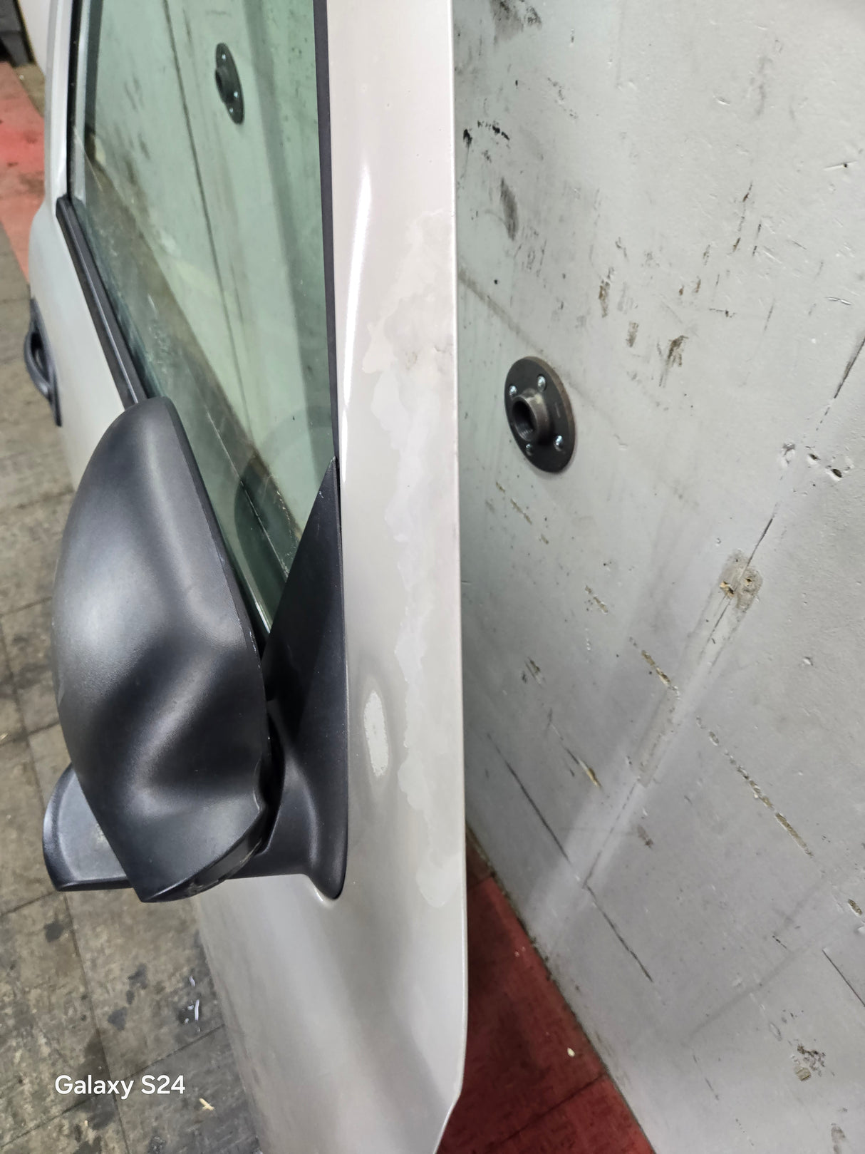 1999-2006 Chevrolet Silverado / GMC Sierra 1500 2500 3500 HD Front Passenger side Door RH