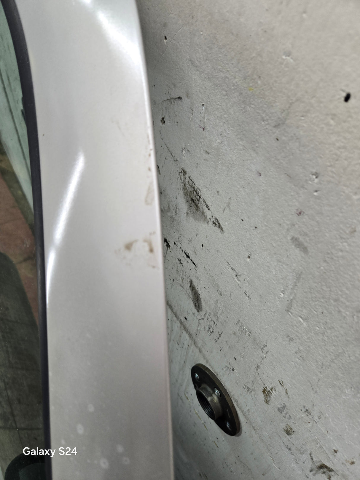 1999-2006 Chevrolet Silverado / GMC Sierra 1500 2500 3500 HD Front Passenger side Door RH