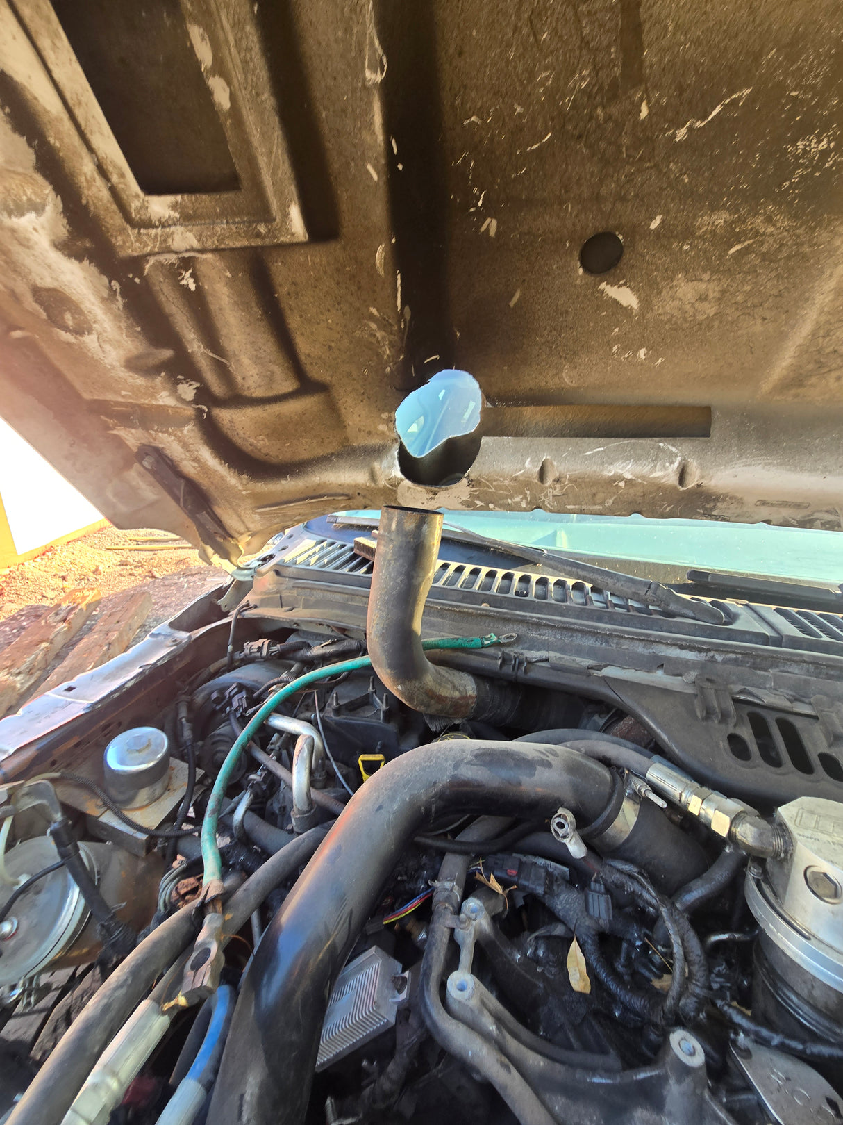 2005 Ford F-350 Super Duty 6.0L Power Stroke Crew Cab Short Bed 2wd - FULL PART OUT