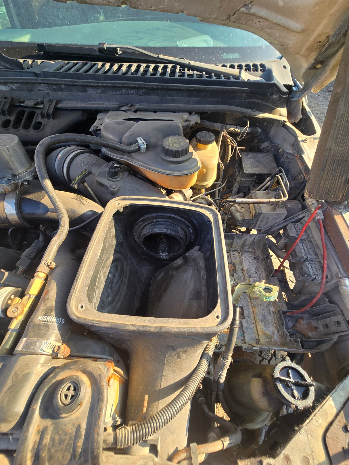 2005 Ford F-350 Super Duty 6.0L Power Stroke Crew Cab Short Bed 2wd - FULL PART OUT