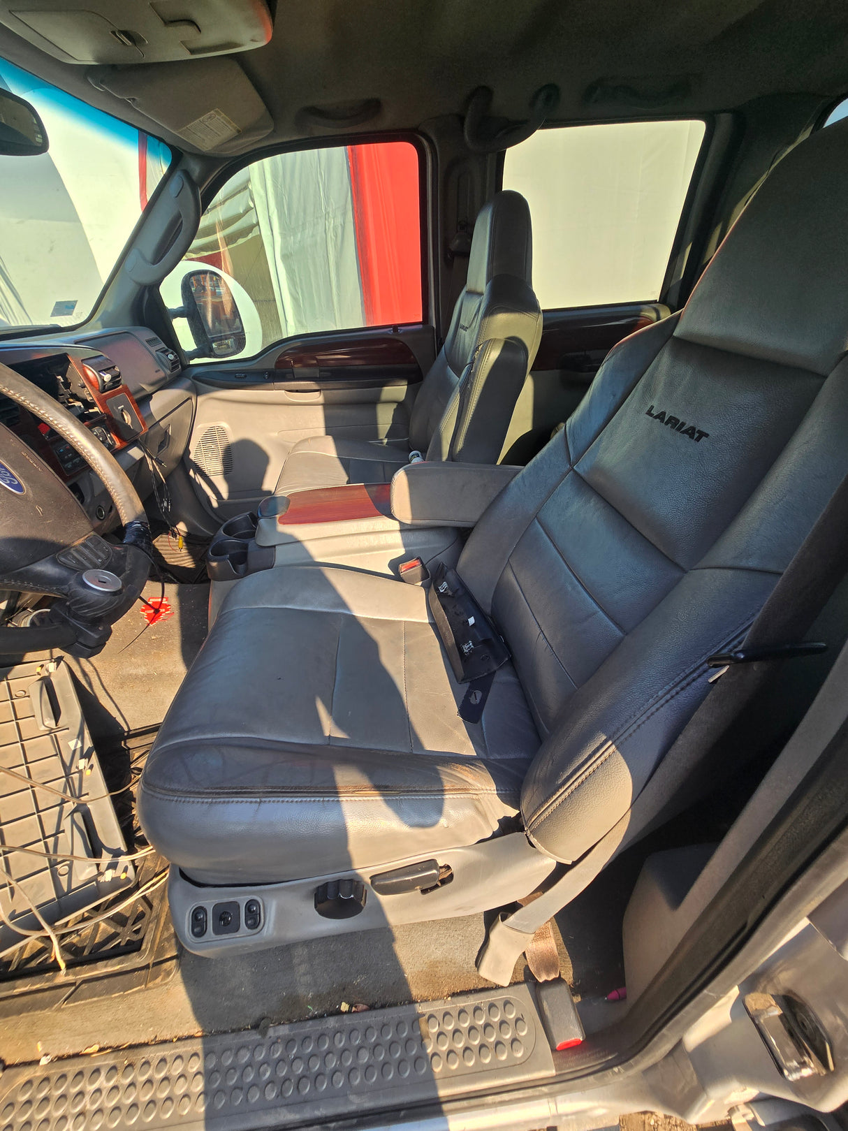 2005 Ford F-350 Super Duty 6.0L Power Stroke Crew Cab Short Bed 2wd - FULL PART OUT