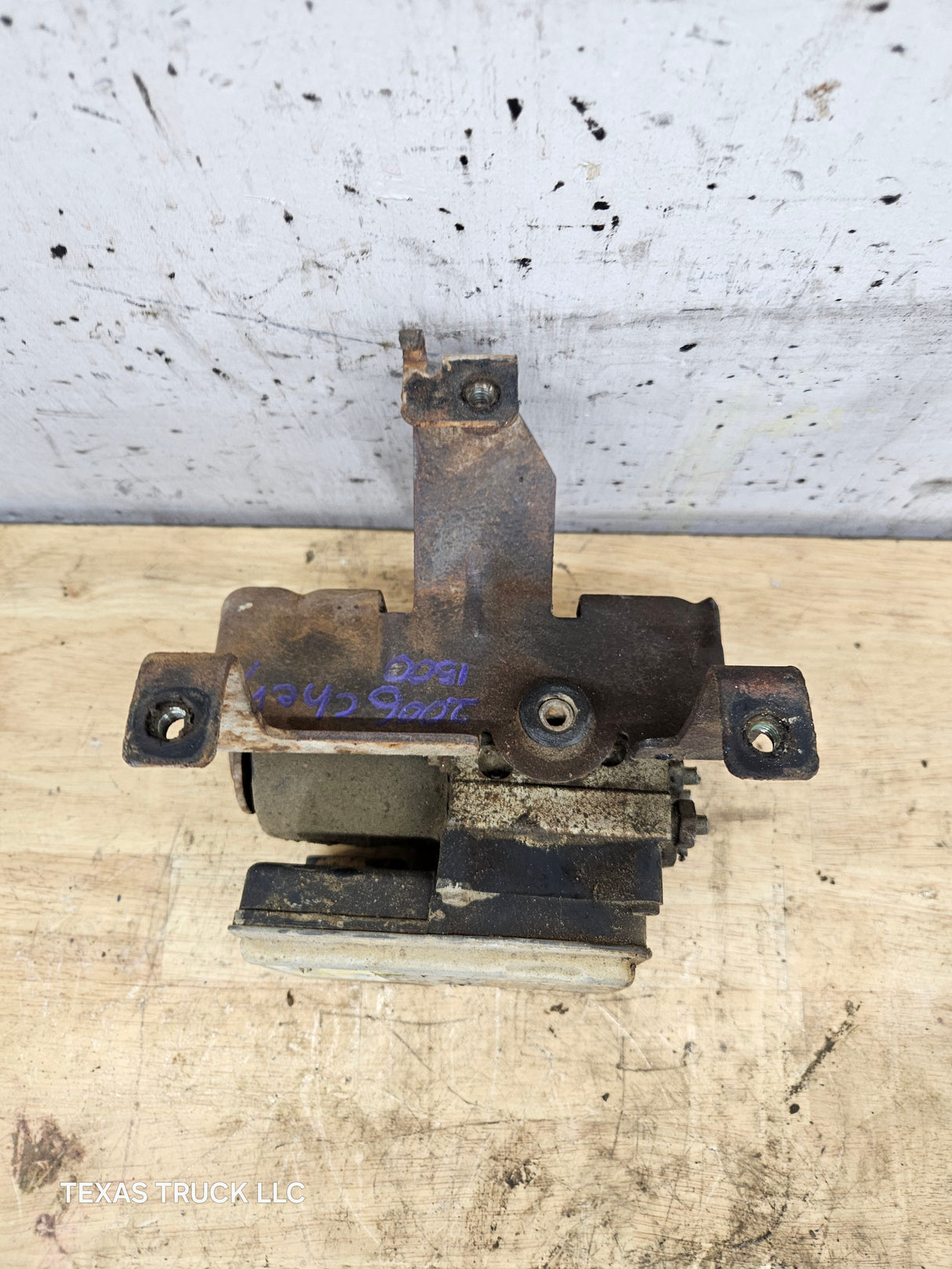 2003-2006 Chevrolet Silverado GMC ABS Pump Module Control Assembly - 13567145