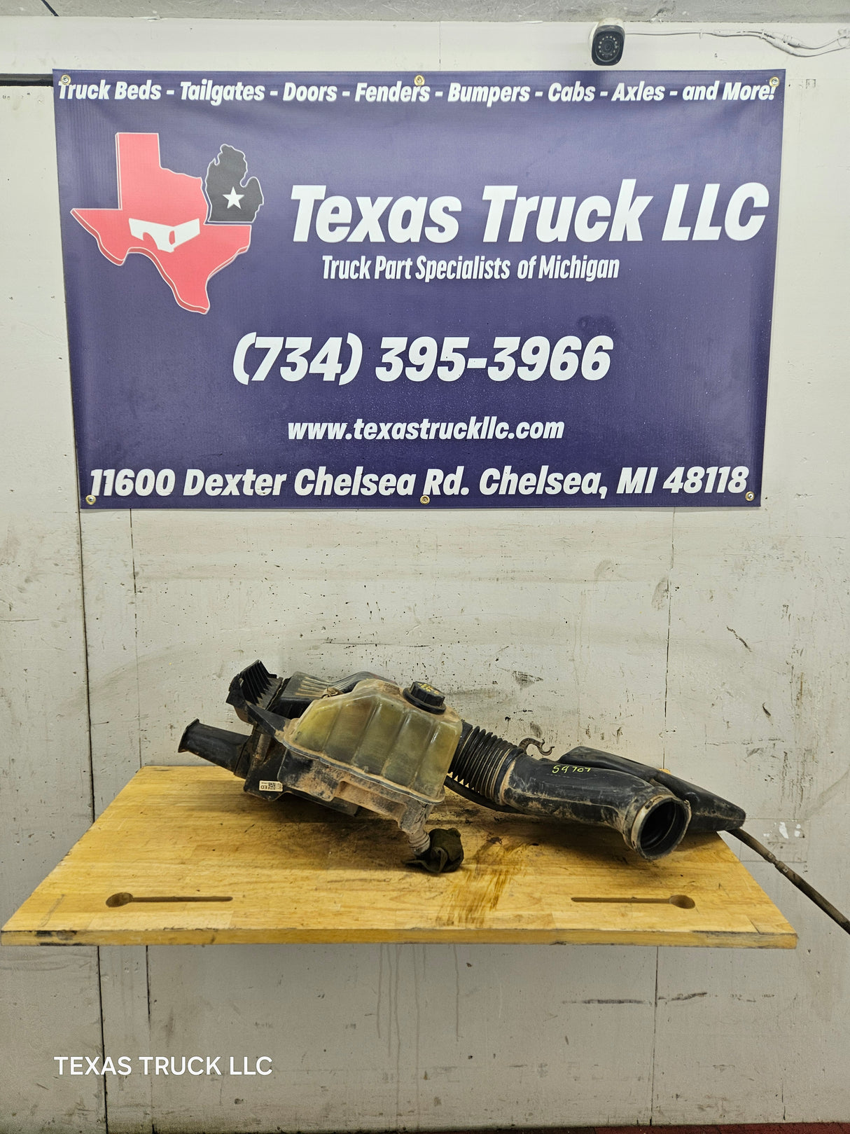 2011-2016 6.2L Air Intake Tube Duct Pipe & Air Filter Intake Box Lid & Coolant Reservoir OEM BC34-9F765-AA Ford Super Duty F250 F350 F450 F550