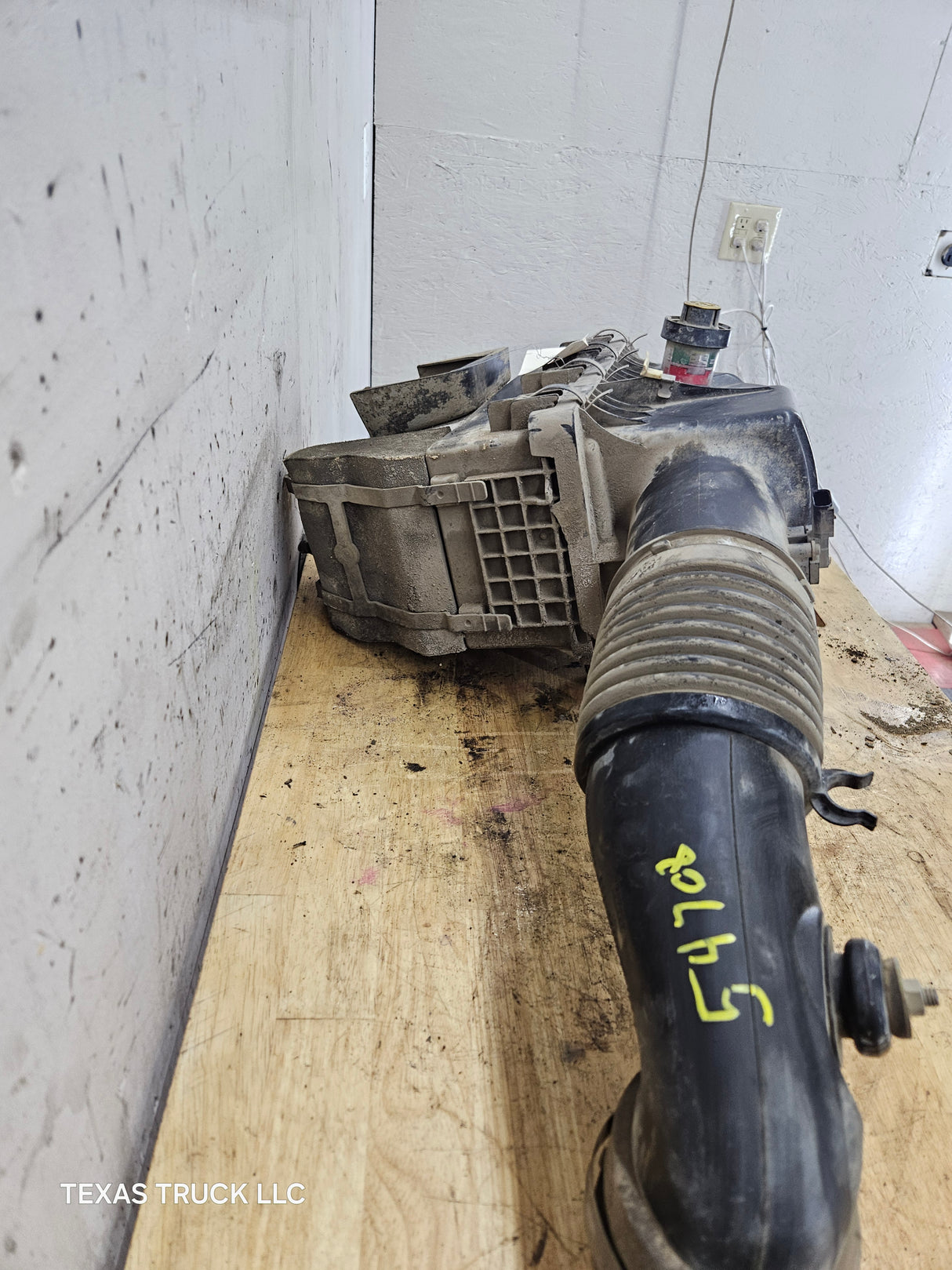 2011-2016 6.7 Power Stroke Diesel Air Intake Tube Duct Pipe & Air Filter Box & Lid OEM BC34-9F805-CB Ford Super Duty F250 F350 F450 F550