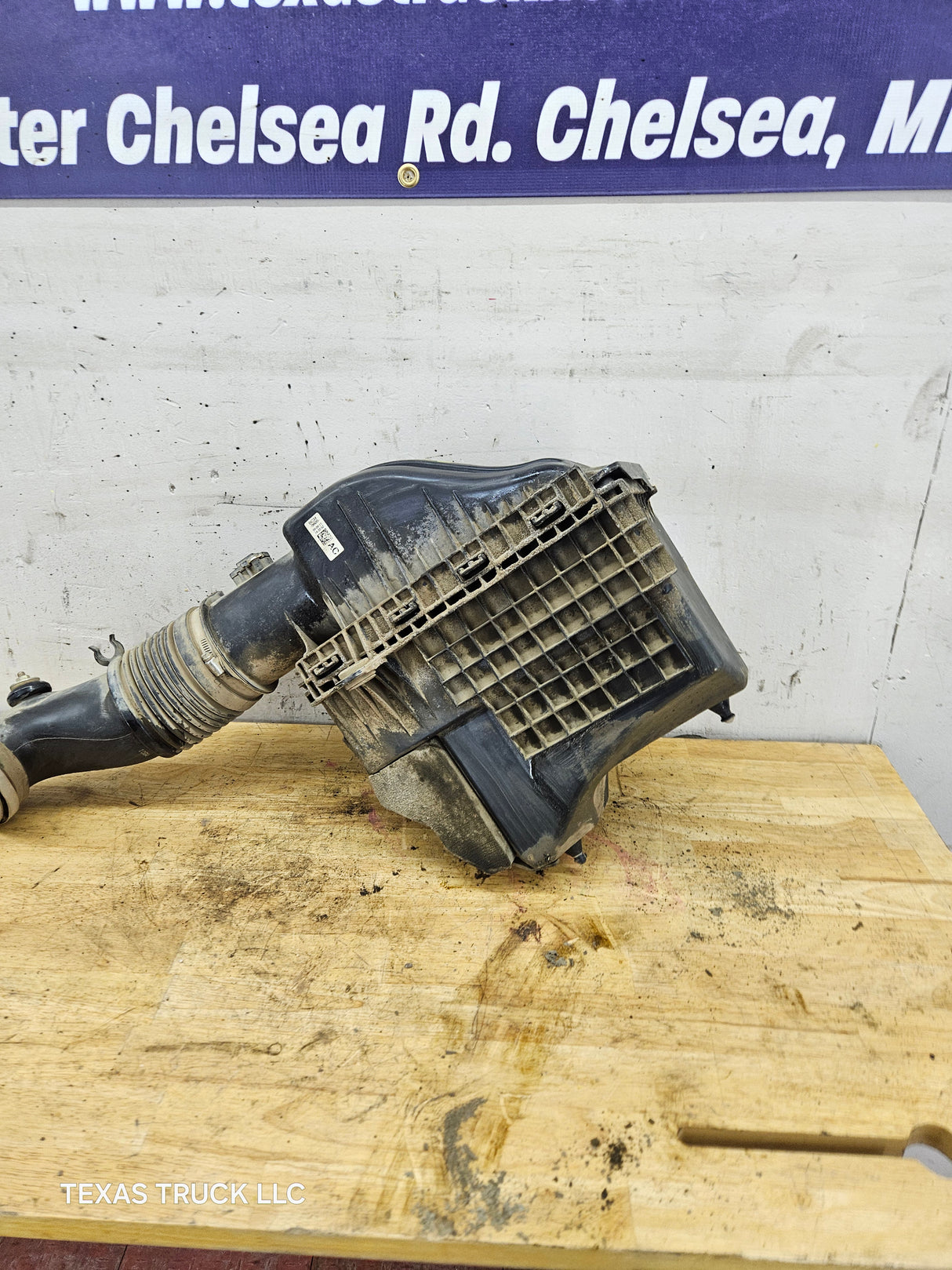 2011-2016 6.7 Power Stroke Diesel Air Intake Tube Duct Pipe & Air Filter Box & Lid OEM BC34-9F805-CB Ford Super Duty F250 F350 F450 F550