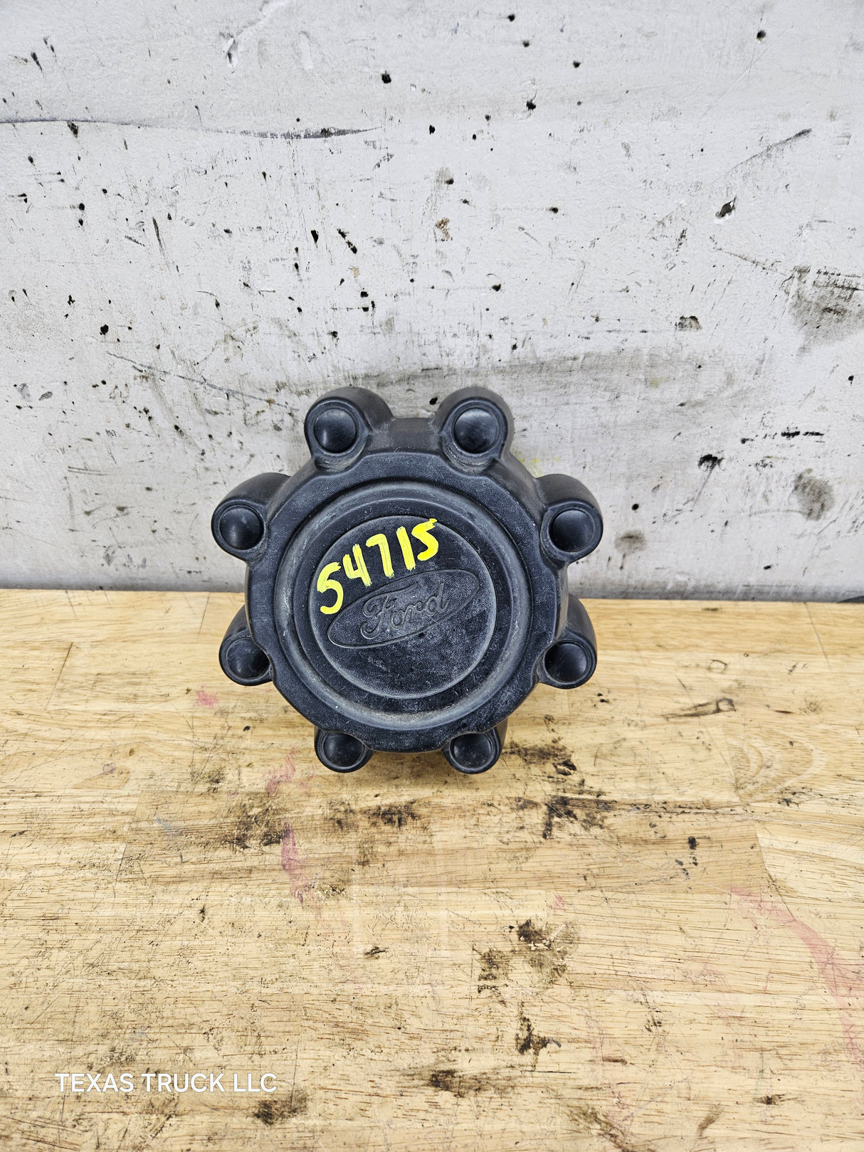 1999-2007 Ford Super Duty F250 F350 Hub Cap Center Cap SINGLE REAR WHEEL 8 LUG 2C34-1A096-EA 2C34-1A096-FA