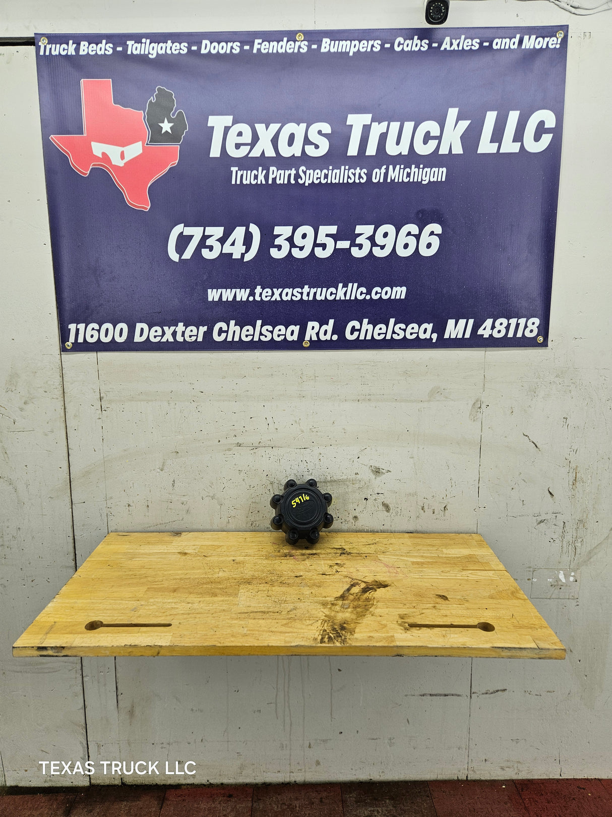 1999-2007 Ford Super Duty F250 F350 Hub Cap Center Cap SINGLE REAR WHEEL 8 LUG 2C34-1A096-EA 2C34-1A096-FA