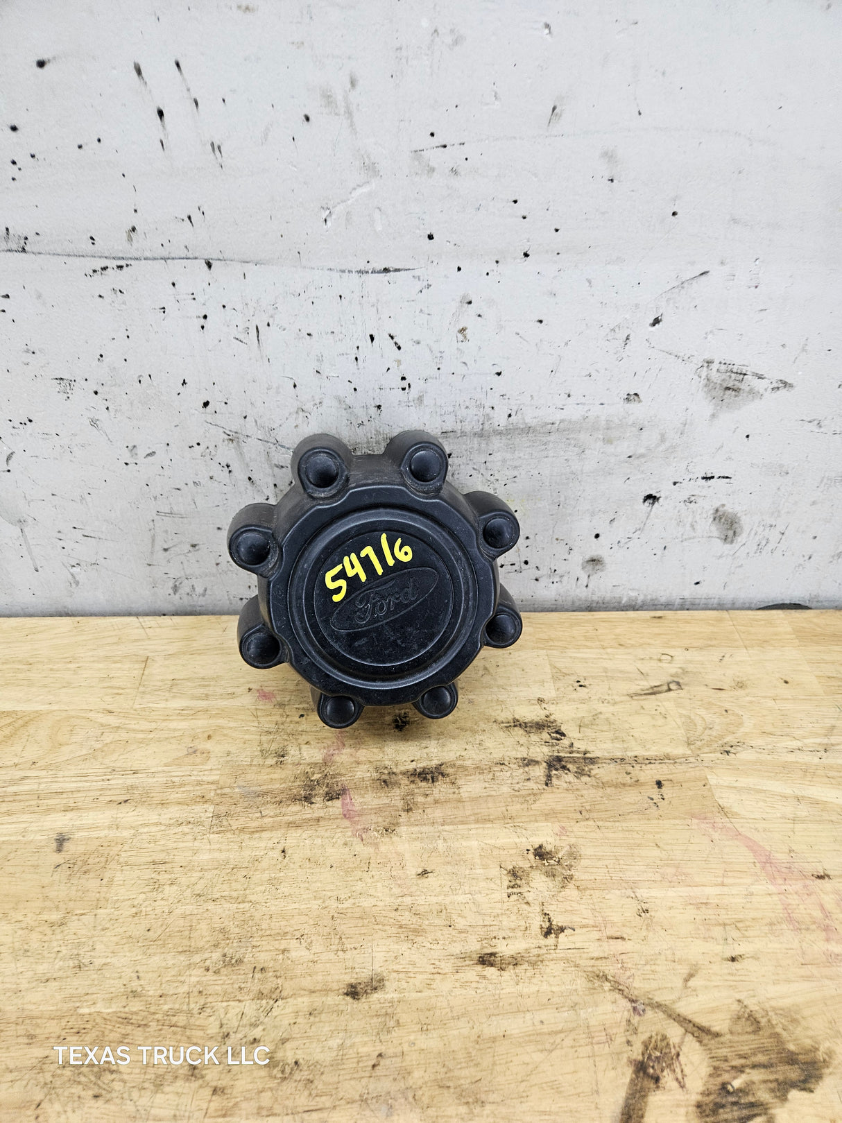 1999-2007 Ford Super Duty F250 F350 Hub Cap Center Cap SINGLE REAR WHEEL 8 LUG 2C34-1A096-EA 2C34-1A096-FA