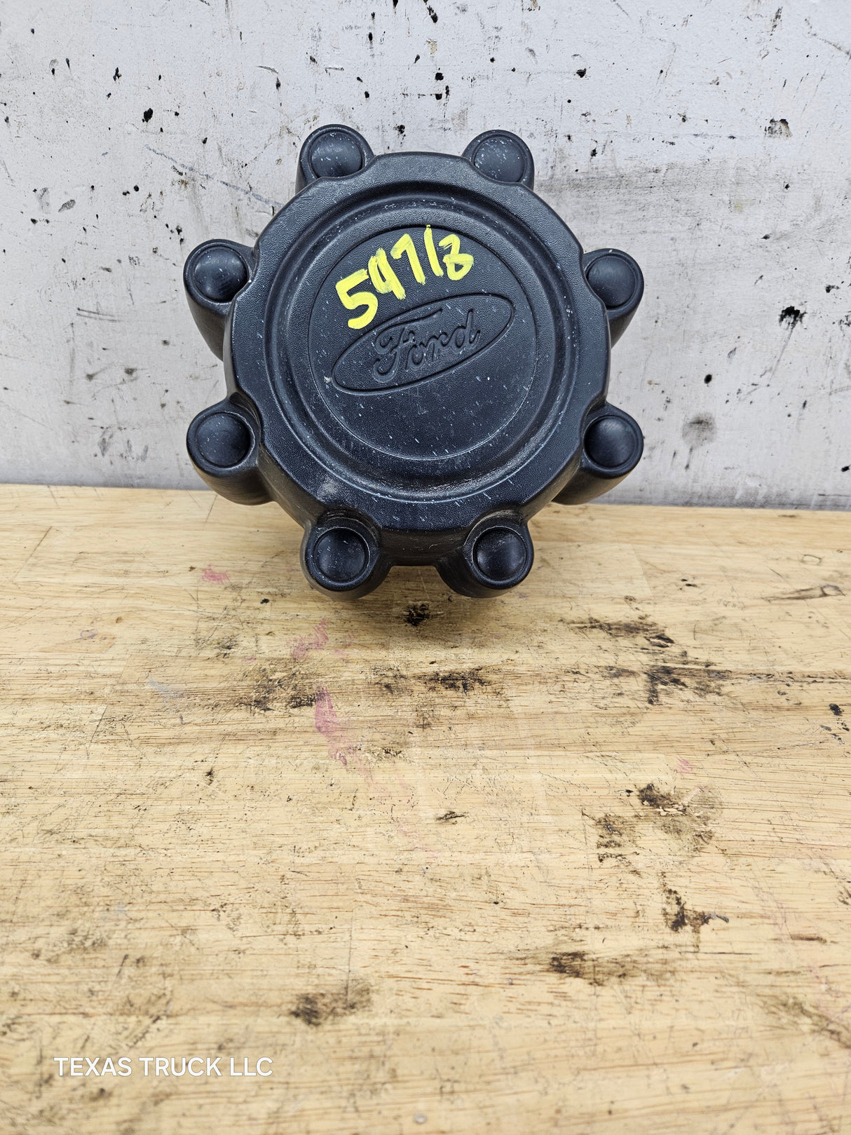 1999-2007 Ford Super Duty F250 F350 Hub Cap Center Cap SINGLE REAR WHEEL 8 LUG 2C34-1A096-EA 2C34-1A096-FA