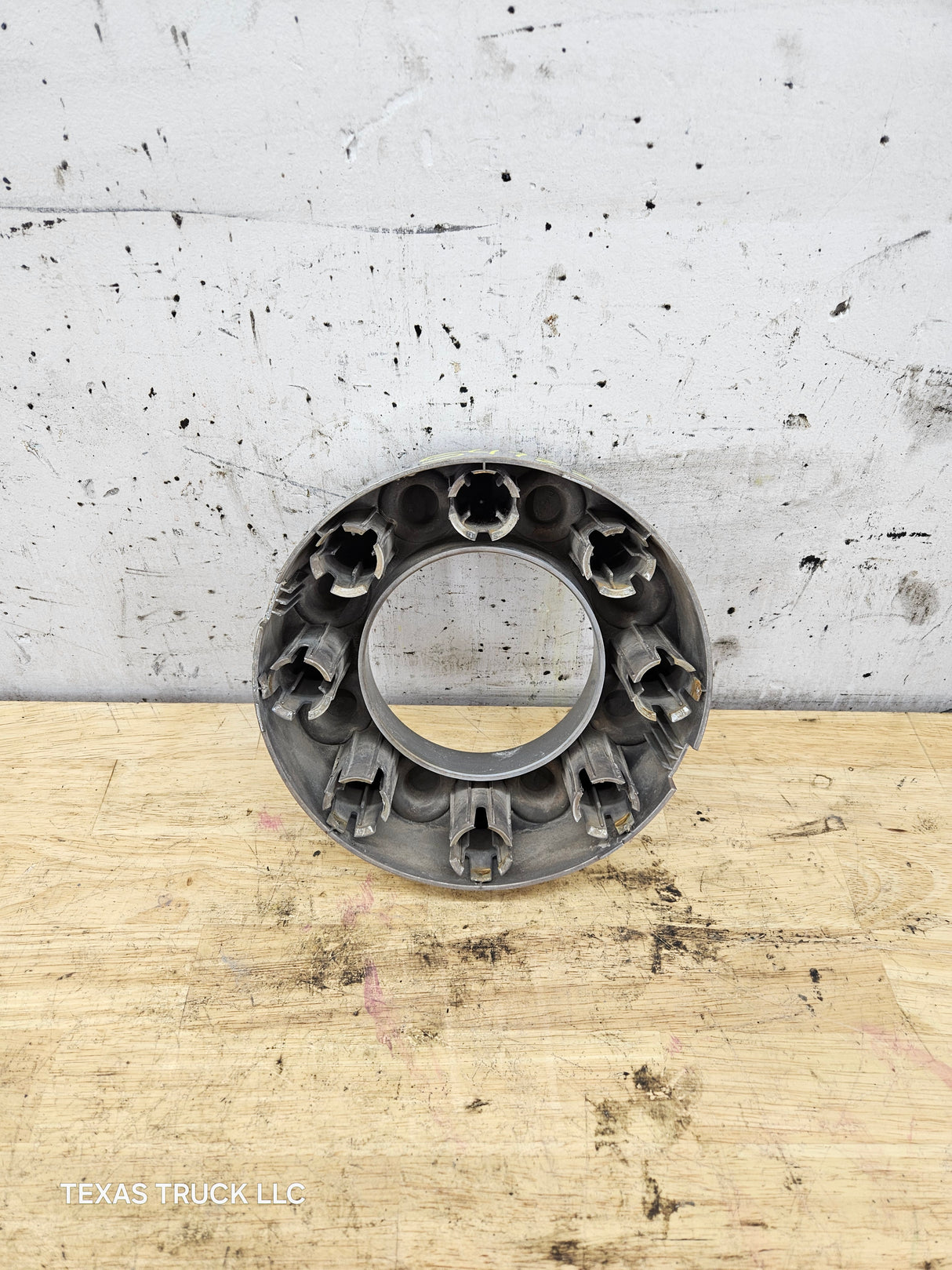 2008-2016 Ford Super Duty F250 F350 Front Hub Cap Chrome Center Cap 4x4 8 LUG