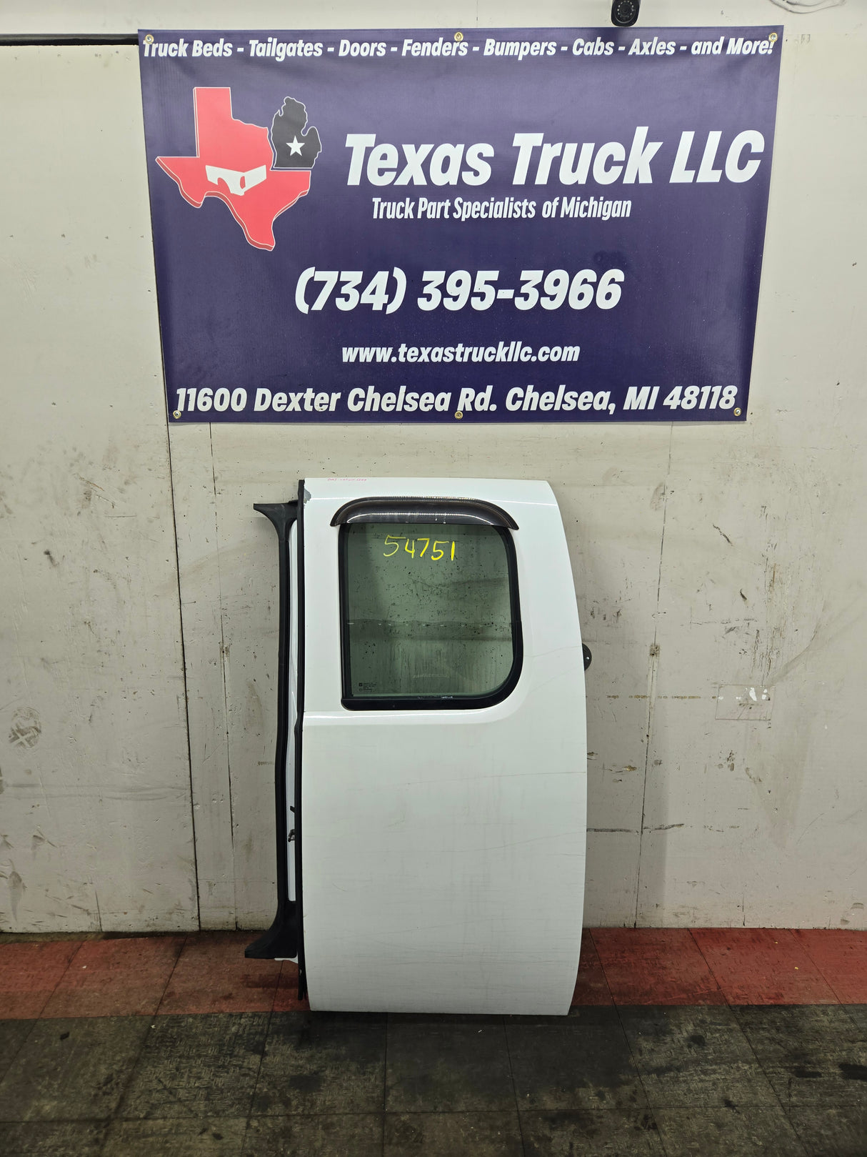 2007-2013 Chevrolet Silverado / GMC Sierra 1500 2500HD 3500 HD Extended Cab LH Rear Driver Side Door