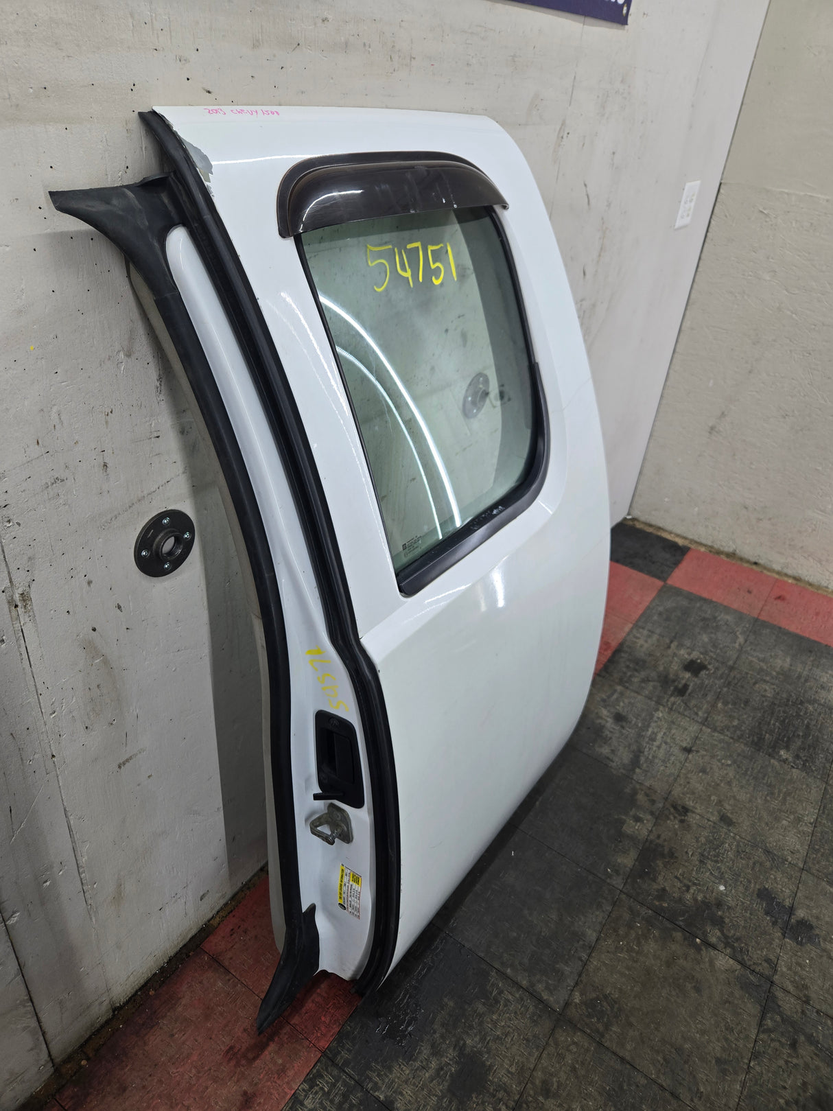 2007-2013 Chevrolet Silverado / GMC Sierra 1500 2500HD 3500 HD Extended Cab LH Rear Driver Side Door