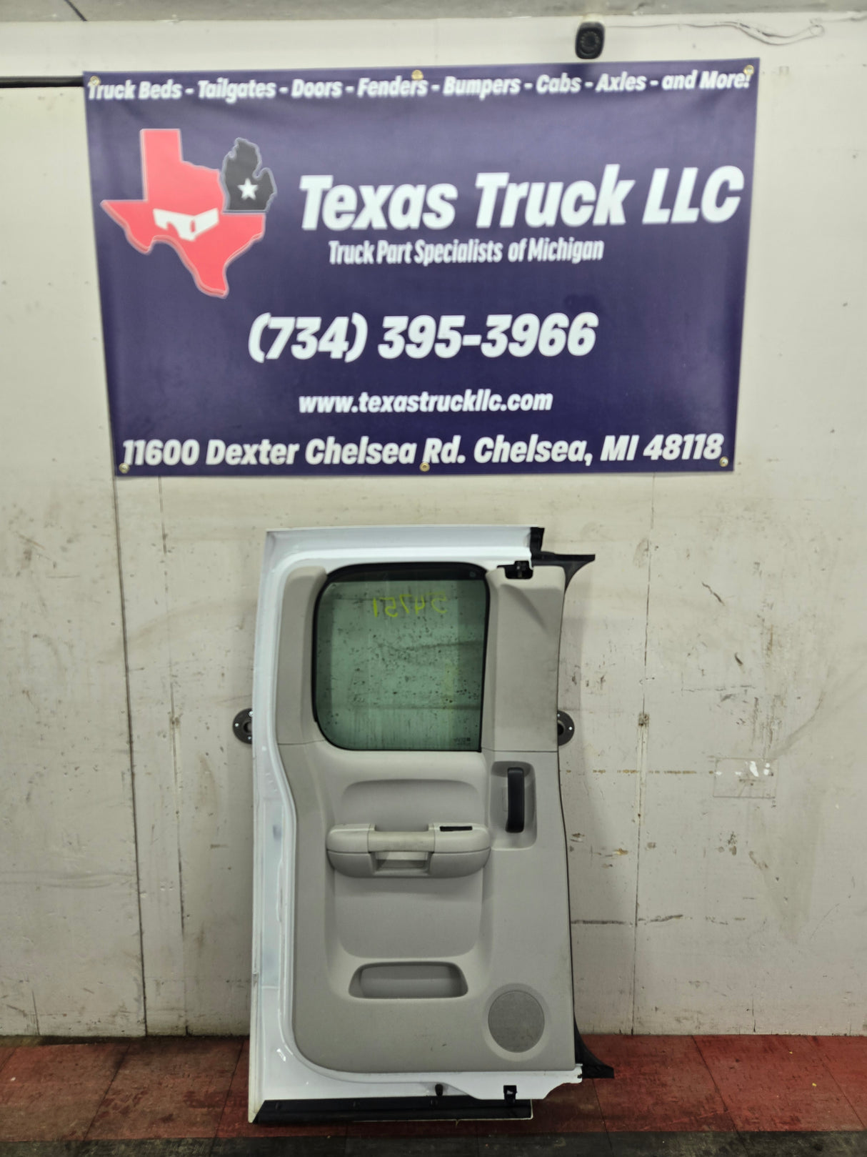 2007-2013 Chevrolet Silverado / GMC Sierra 1500 2500HD 3500 HD Extended Cab LH Rear Driver Side Door