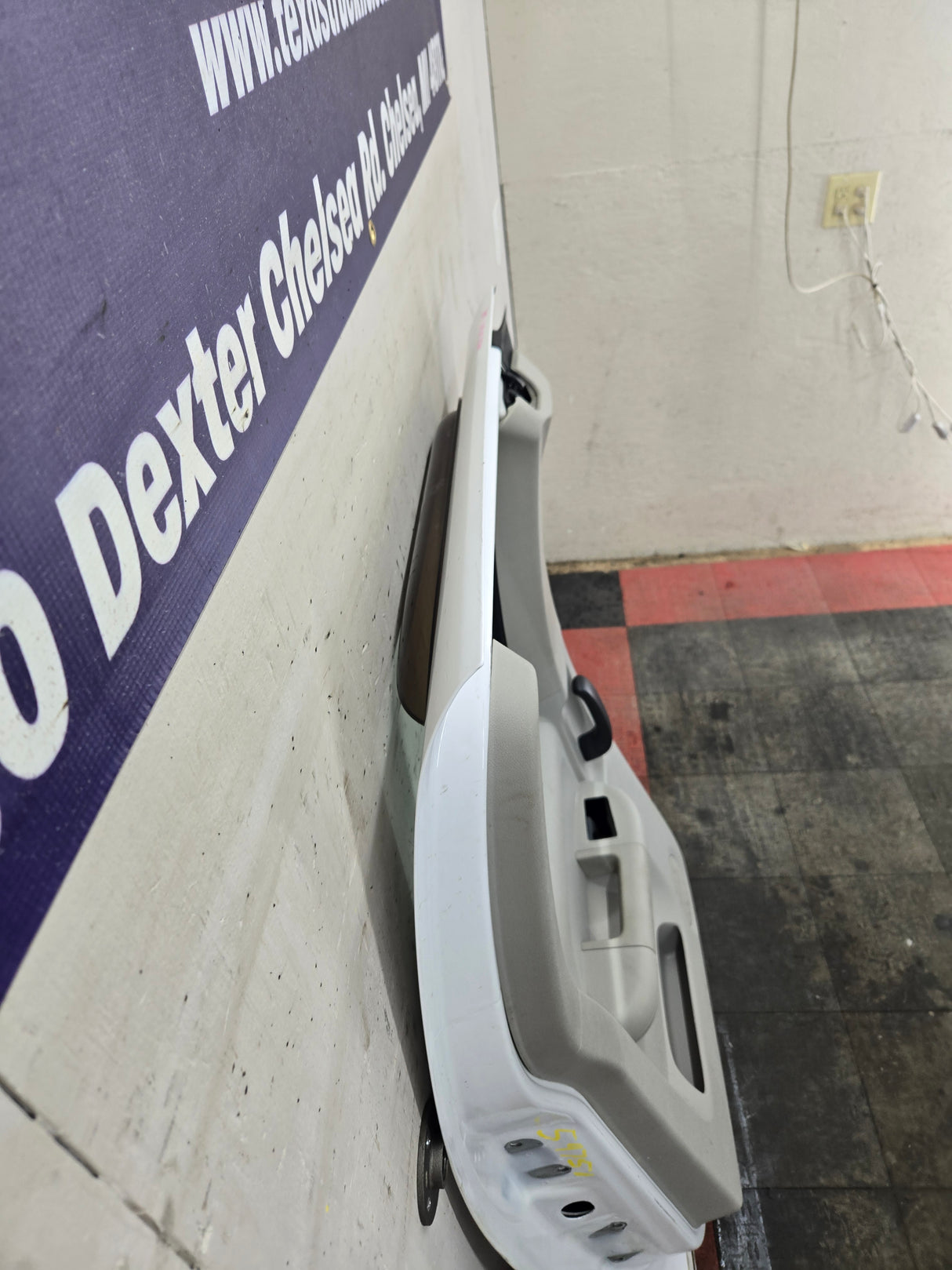 2007-2013 Chevrolet Silverado / GMC Sierra 1500 2500HD 3500 HD Extended Cab LH Rear Driver Side Door