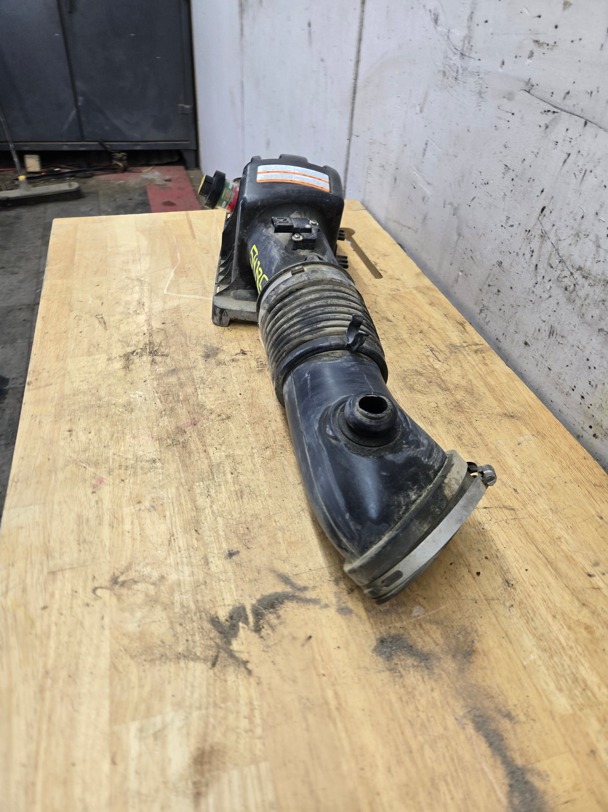 2011-2016 6.7 Power Stroke Diesel Air Intake Tube Duct Pipe & Air Box Lid OEM BC34-9F805-CB Ford Super Duty F250 F350 F450 F550