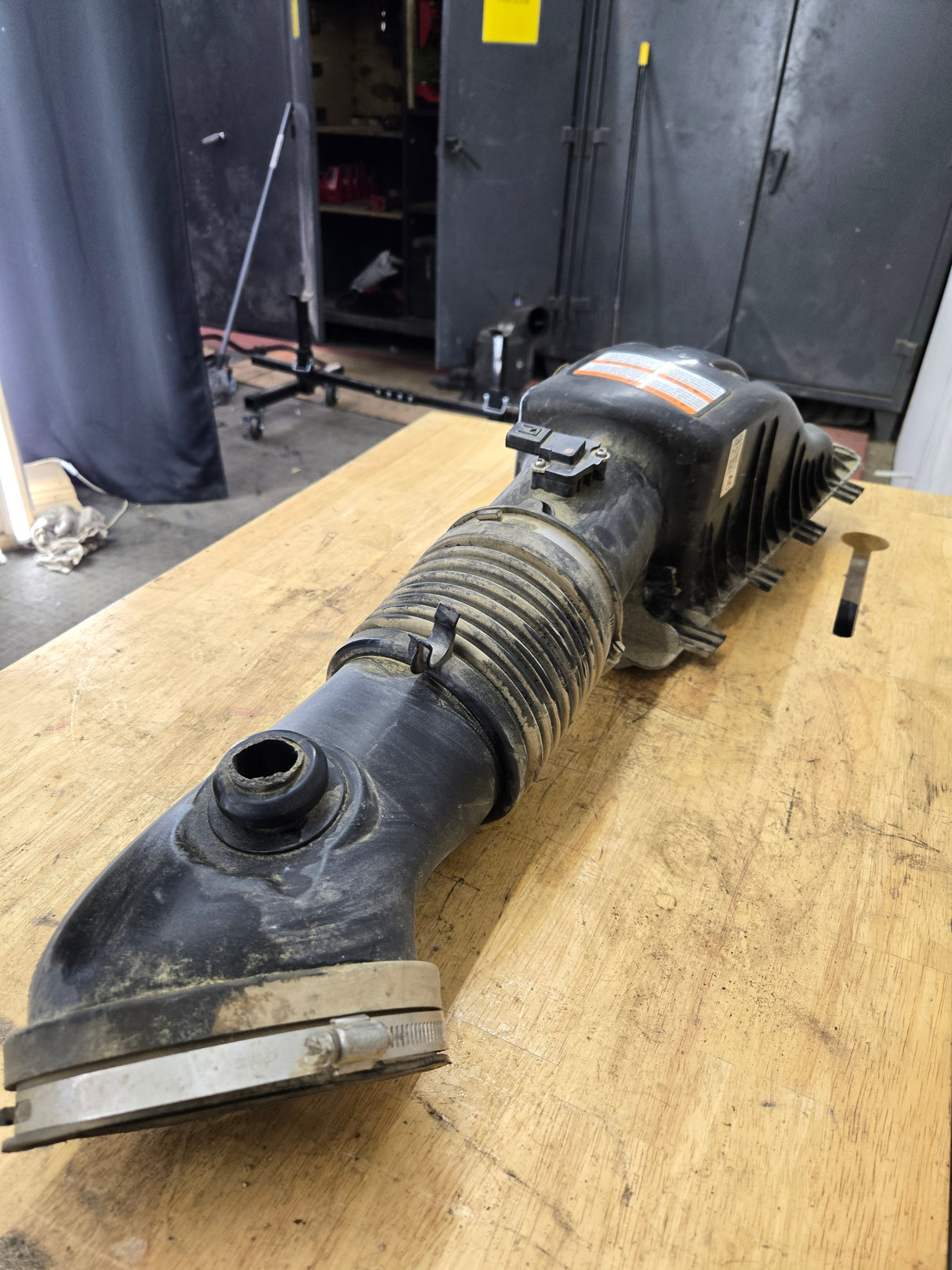 2011-2016 6.7 Power Stroke Diesel Air Intake Tube Duct Pipe & Air Box Lid OEM BC34-9F805-CB Ford Super Duty F250 F350 F450 F550