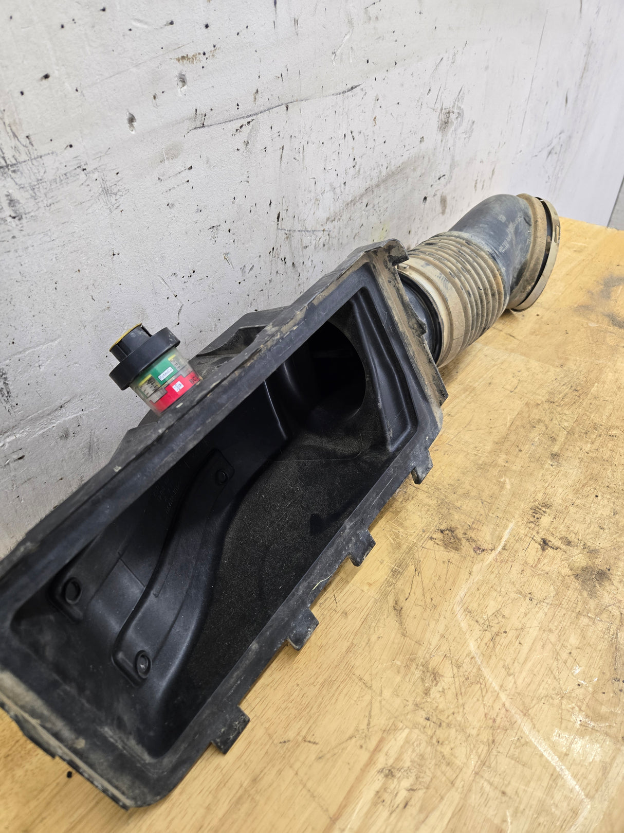 2011-2016 6.7 Power Stroke Diesel Air Intake Tube Duct Pipe & Air Box Lid OEM BC34-9F805-CB Ford Super Duty F250 F350 F450 F550